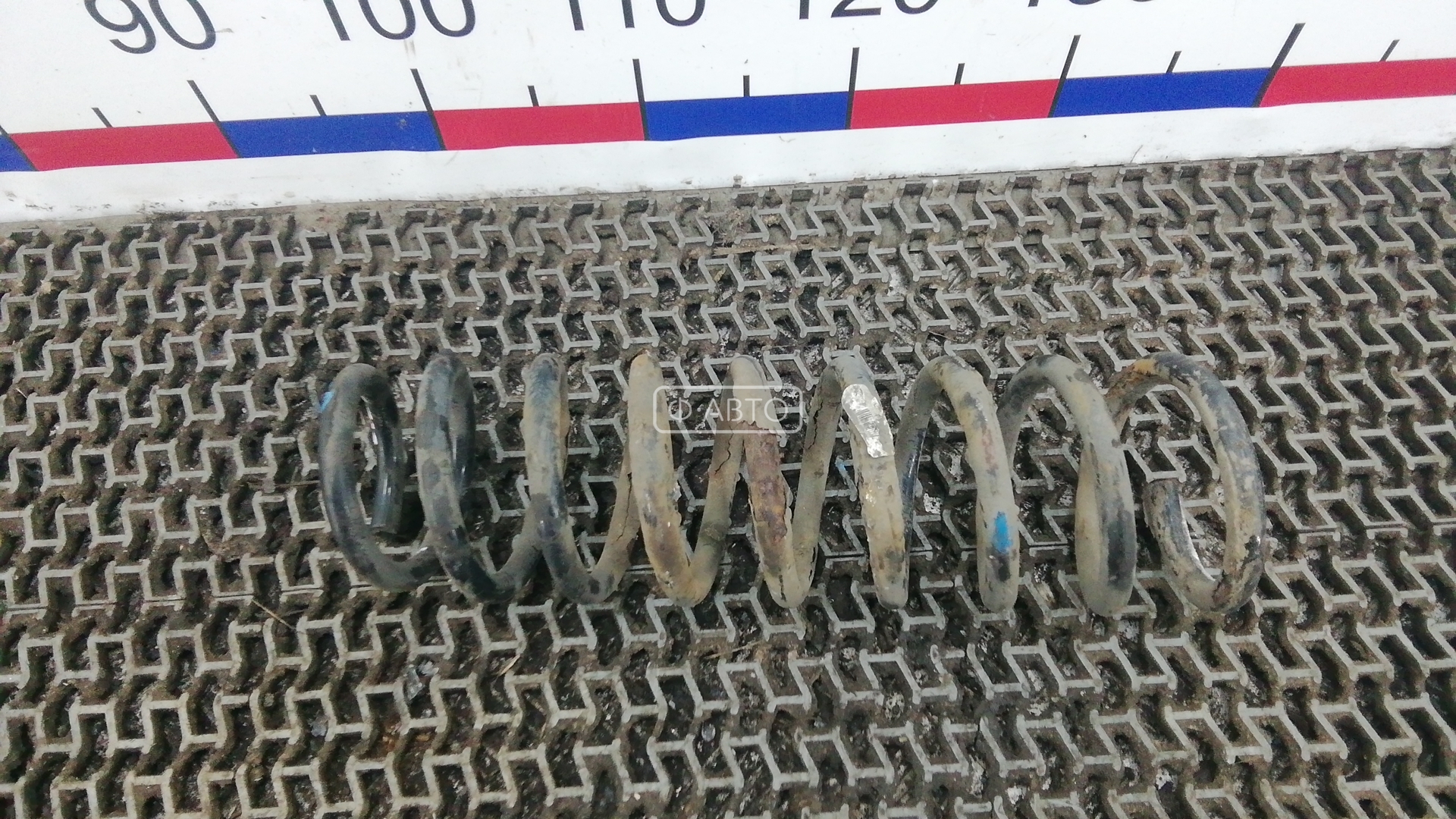 Пружина задняя