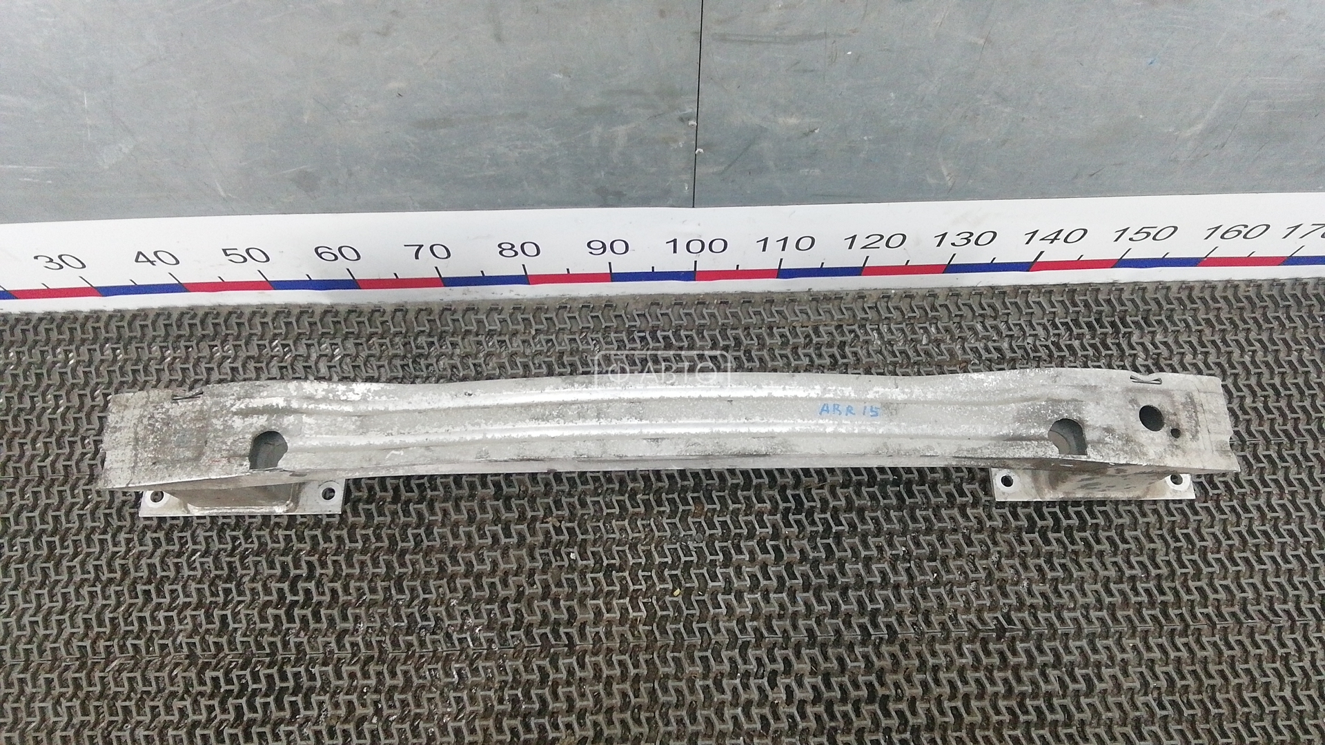 Усилитель бампера задний