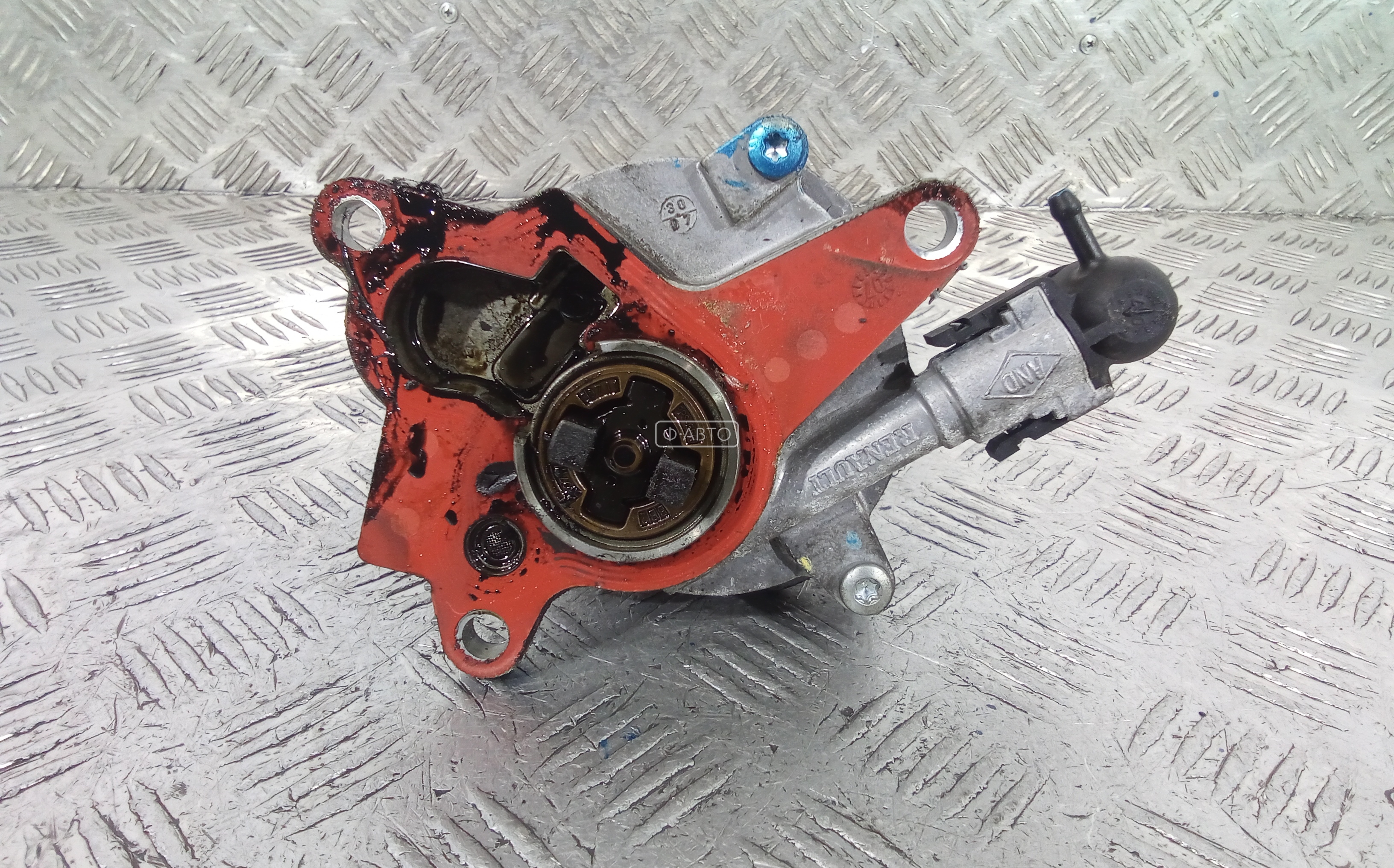 Насос вакуумный