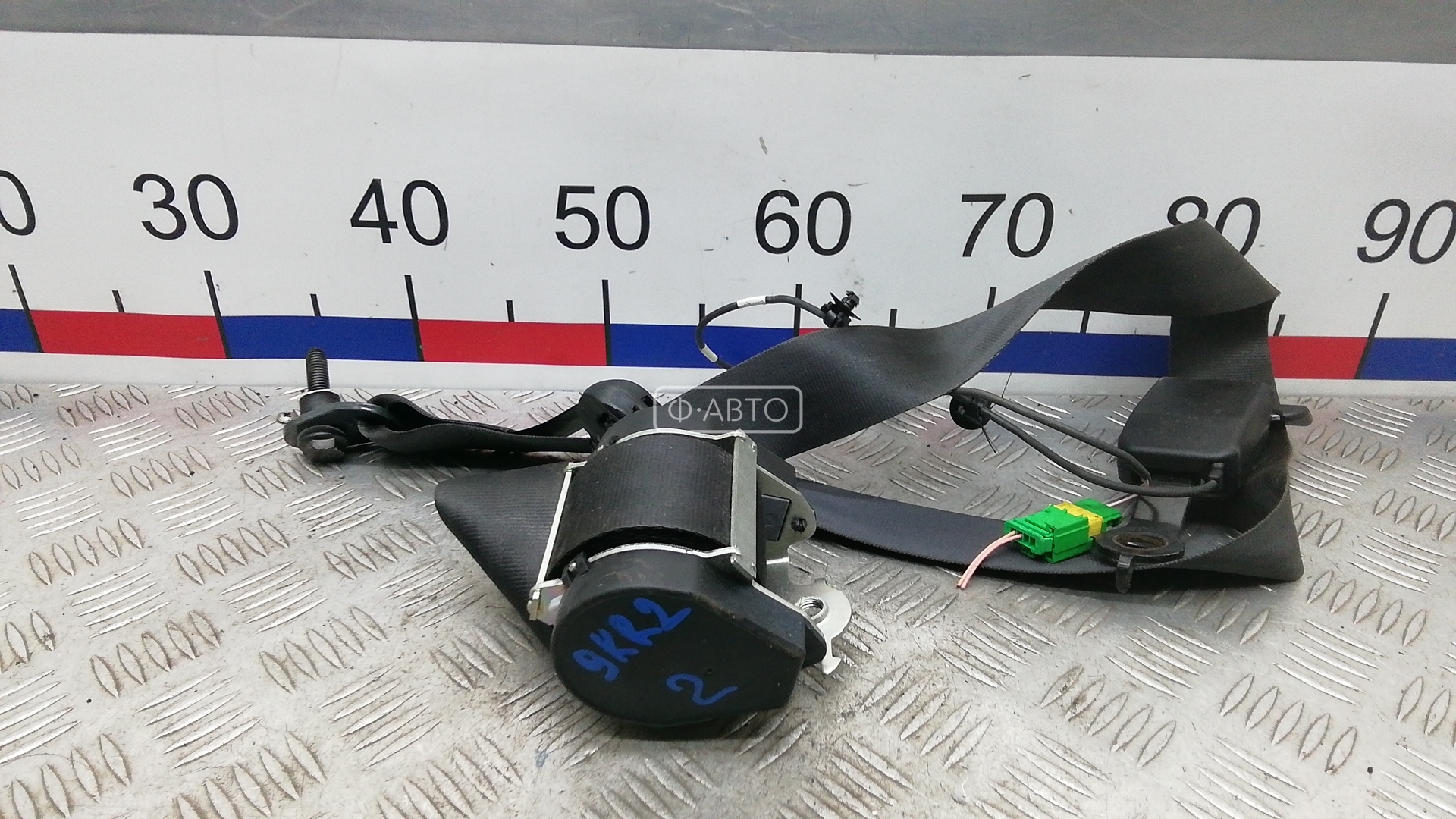 Ремень безопасности с пиропатроном сиденья переднего