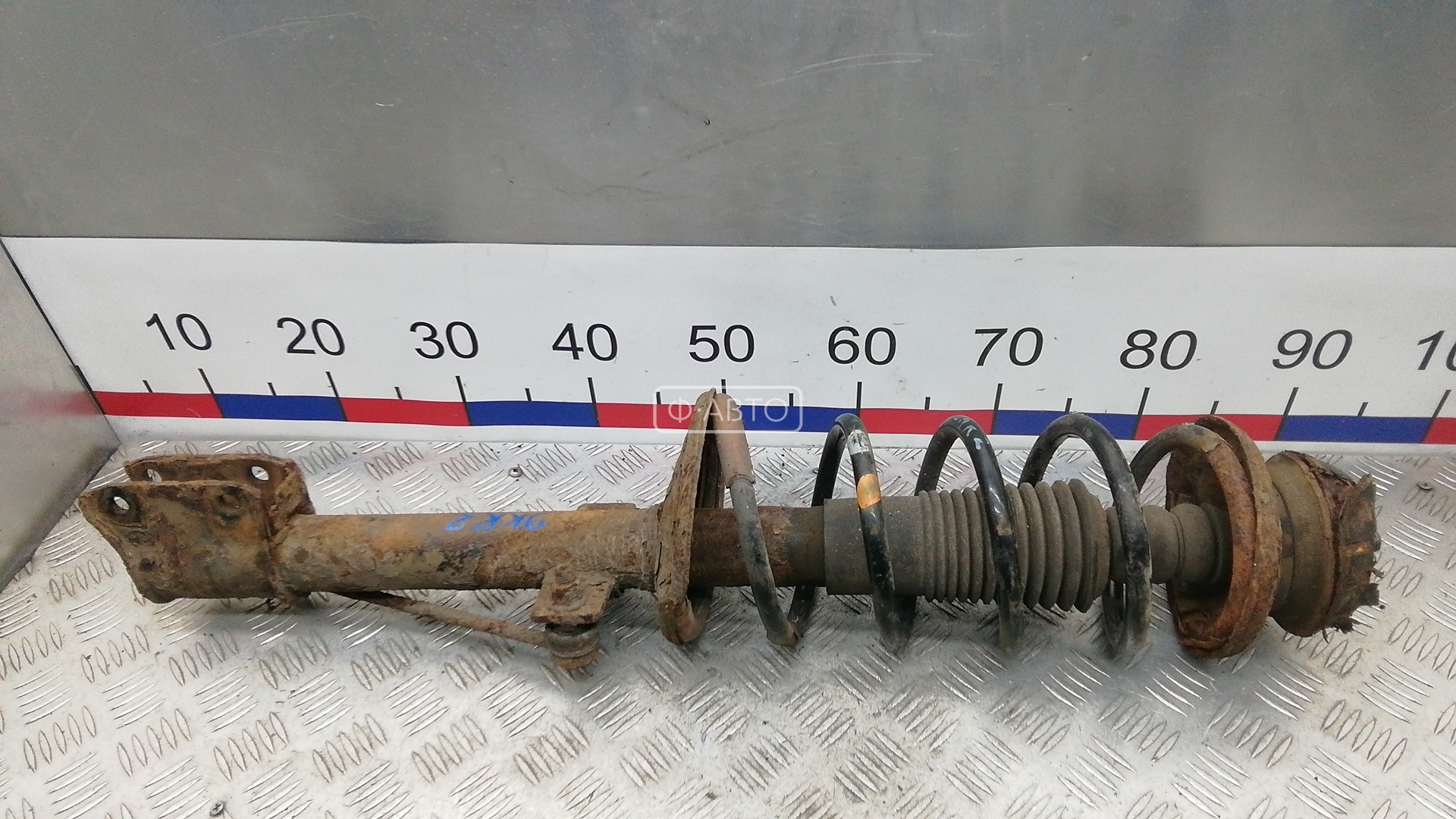 Стойка задняя правая