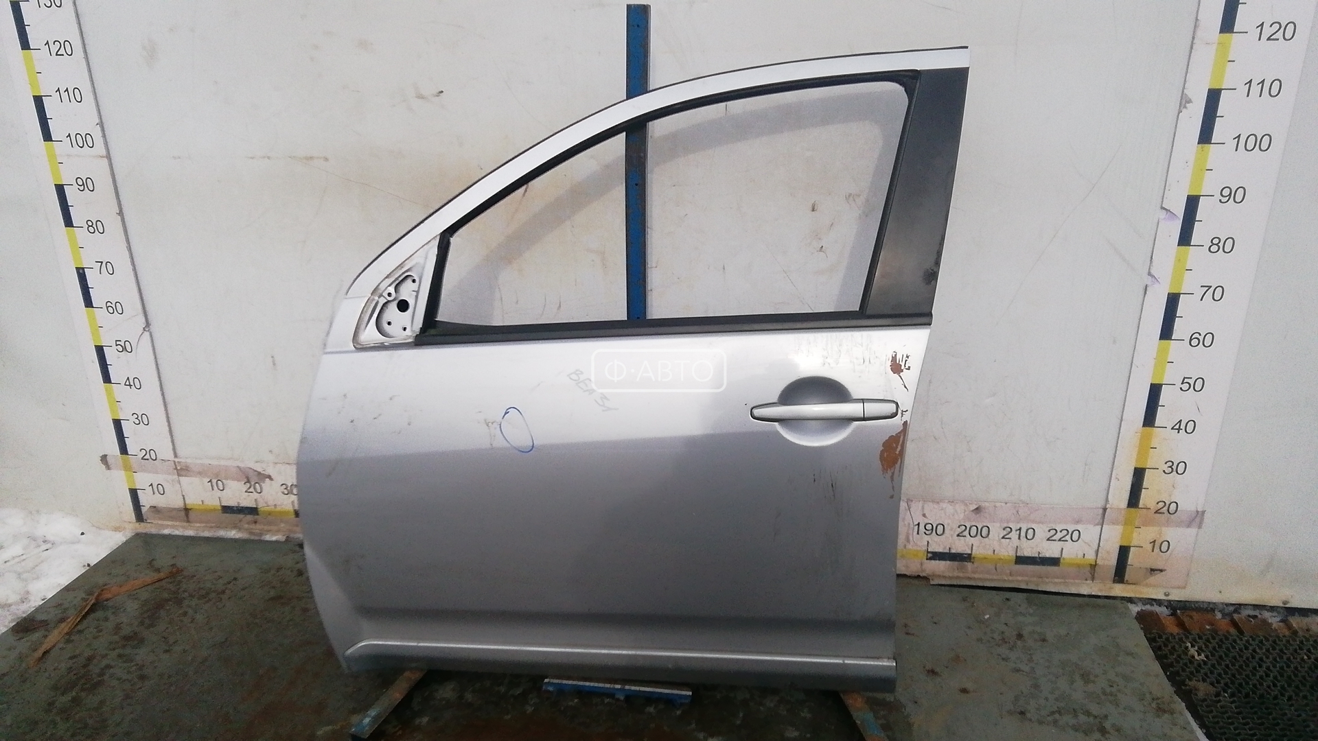 Дверь передняя левая