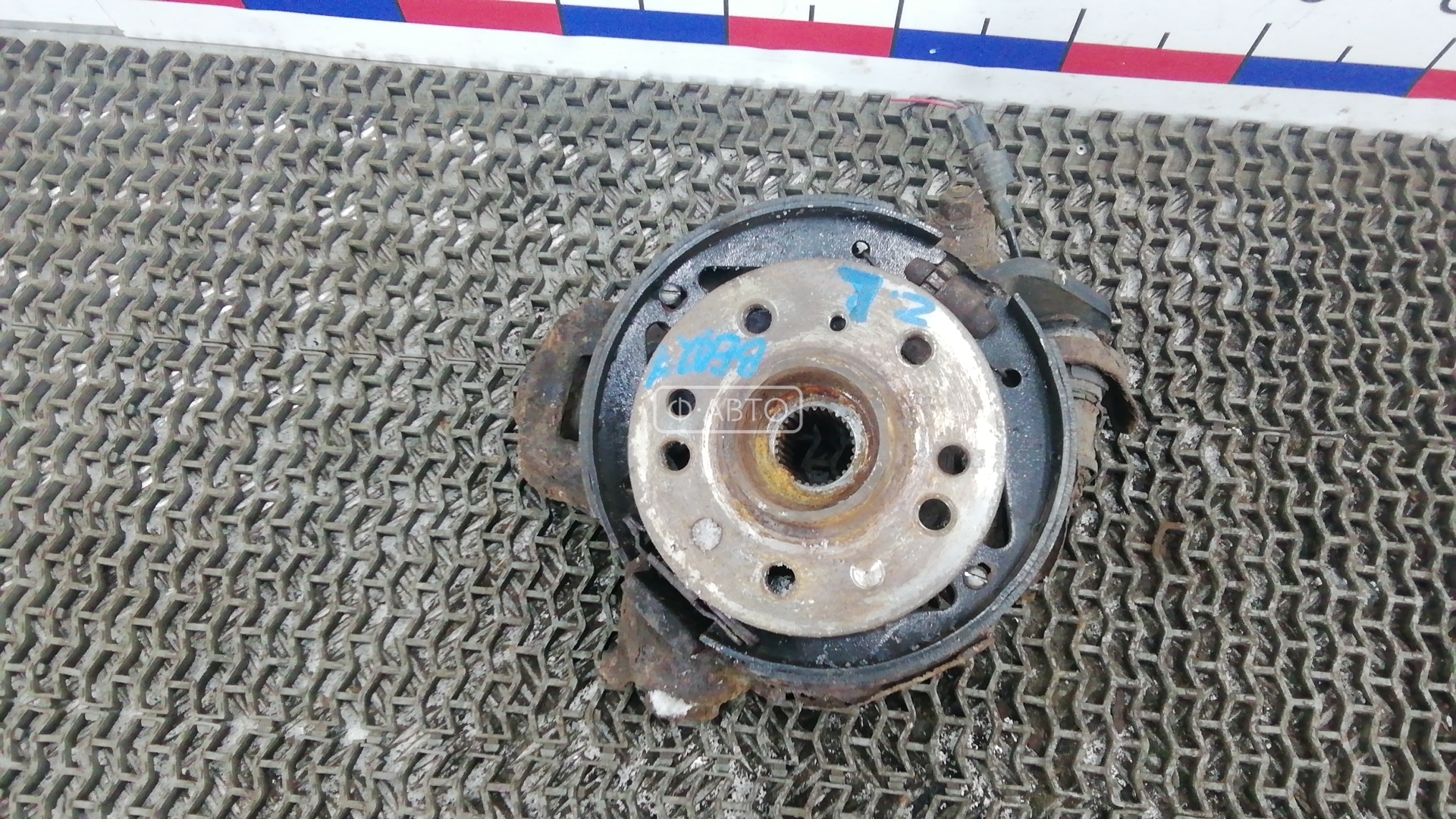 Ступица задняя левая