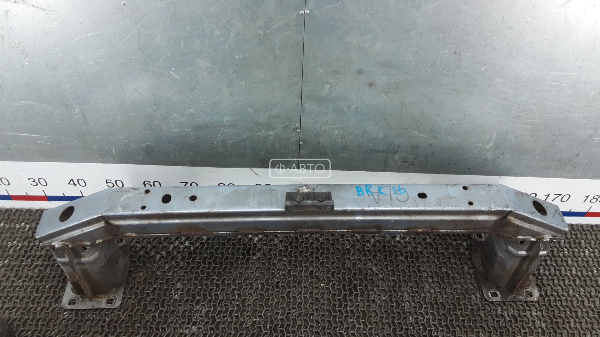 Усилитель бампера передний (кронштейн)