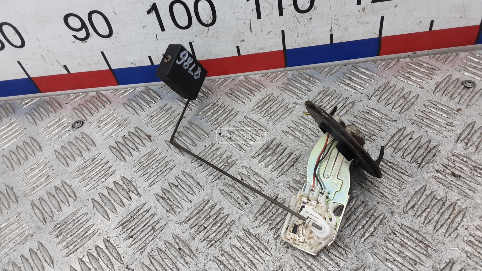 Датчик уровня топлива