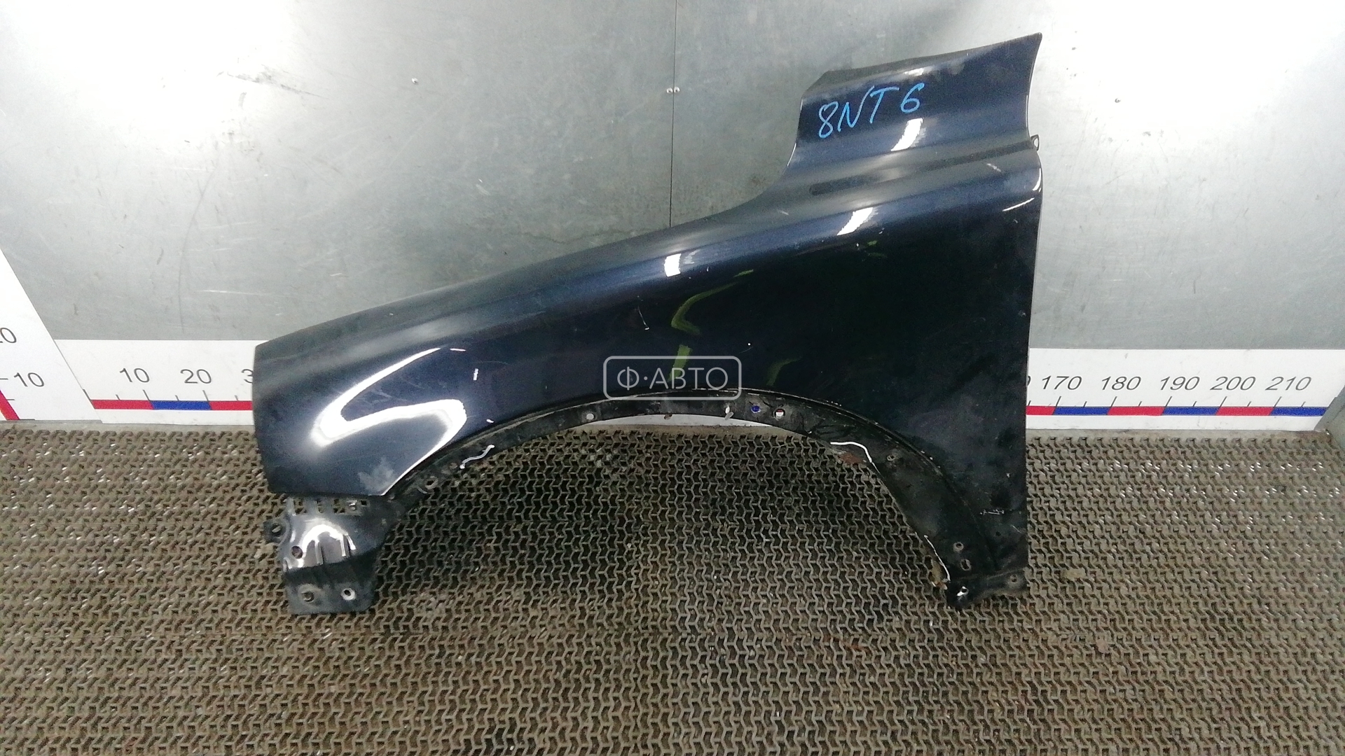 Крыло переднее левое