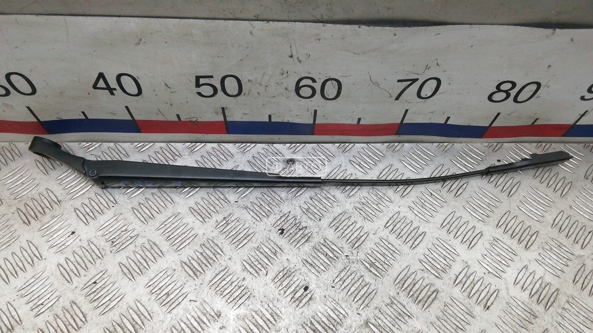 Щеткодержатель лобового стекла