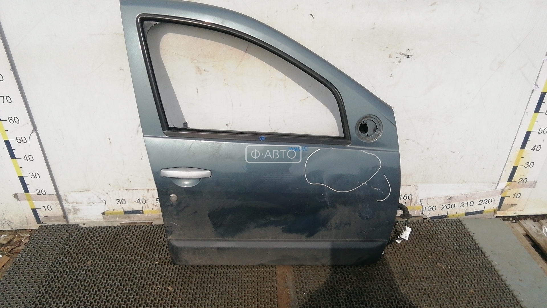 Дверь передняя правая