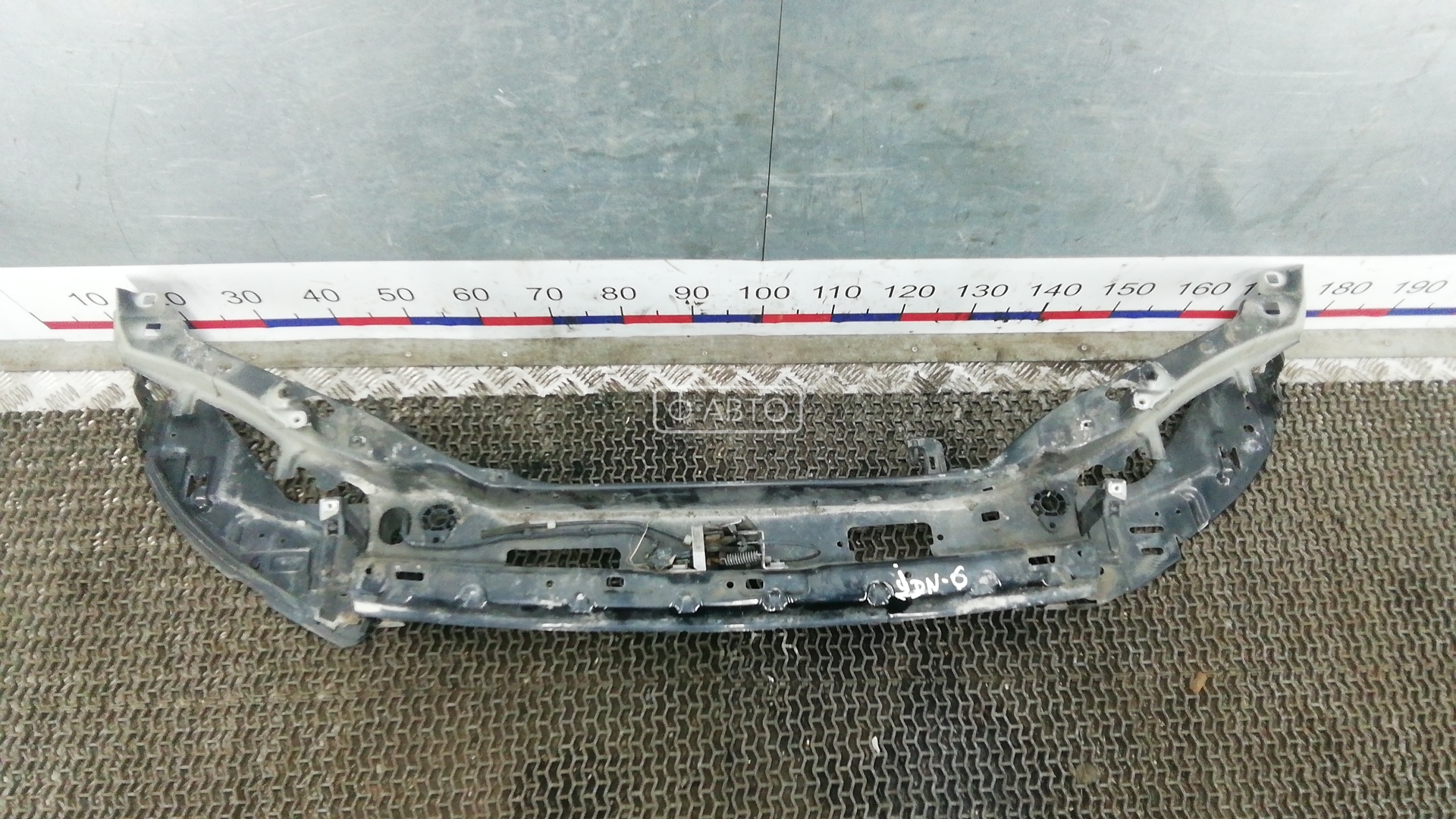 Передняя панель крепления облицовки (телевизор)