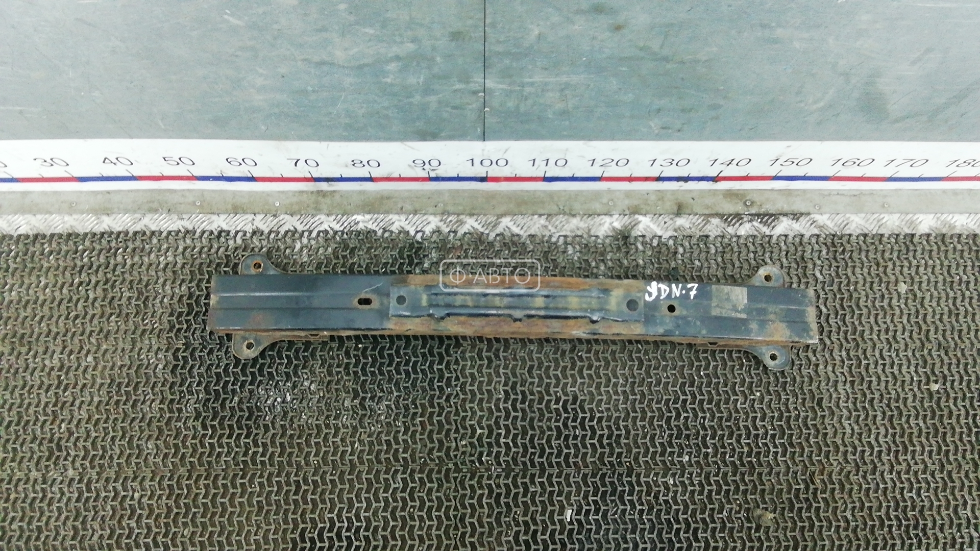 Усилитель бампера передний (кронштейн)