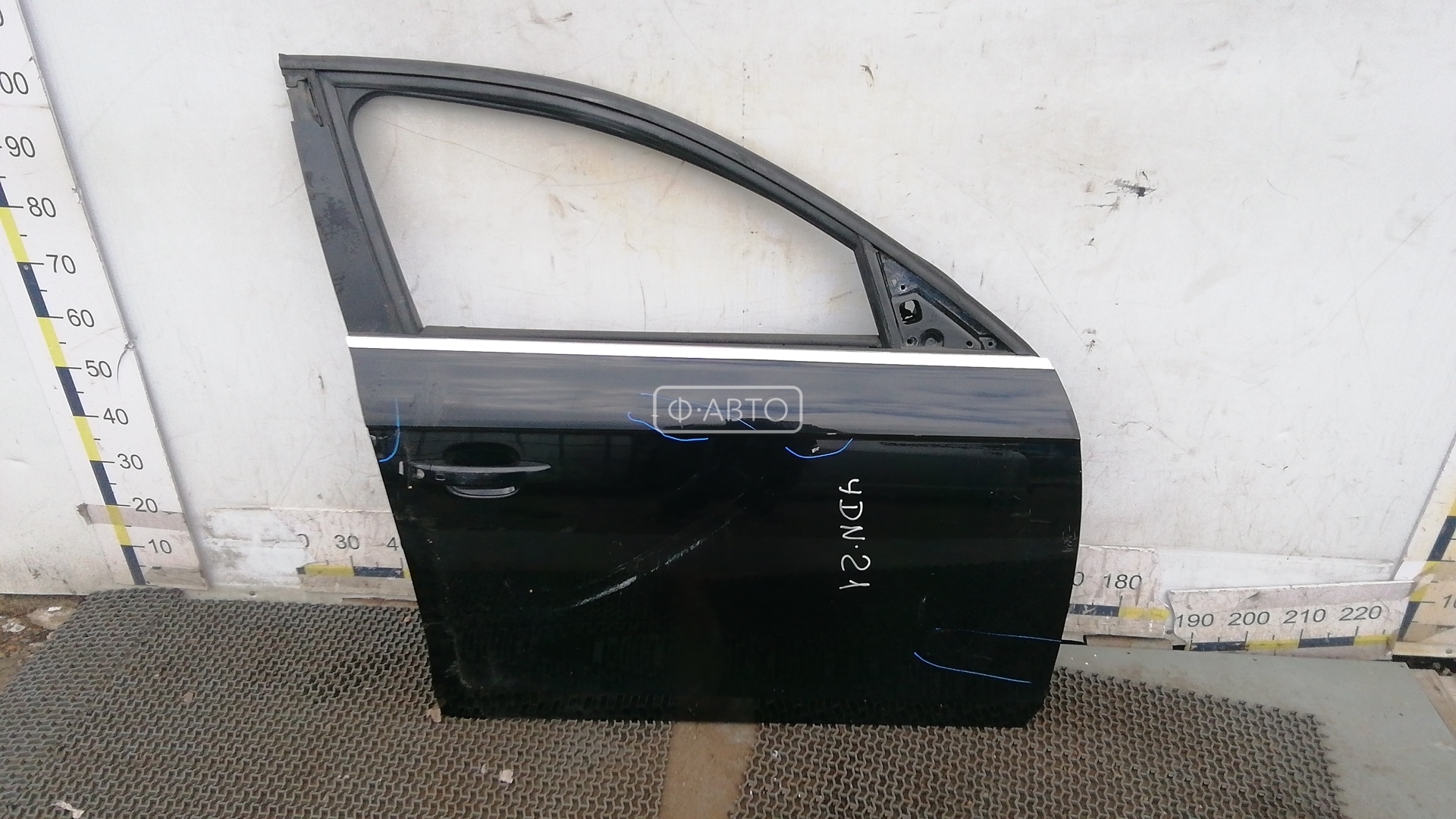 Дверь передняя правая