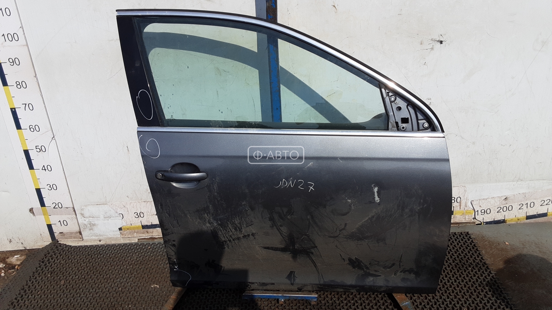 Дверь передняя правая