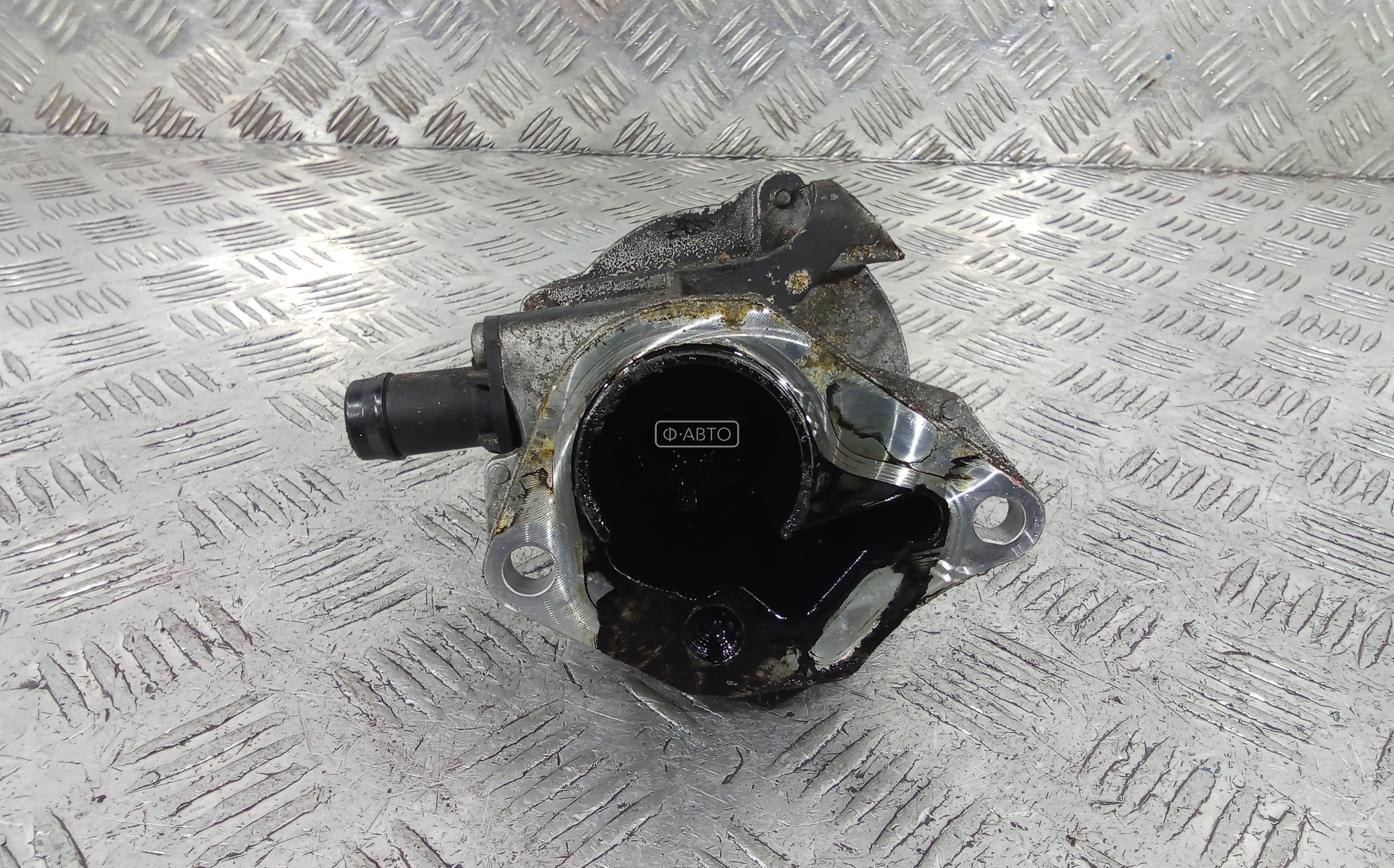 Насос вакуумный