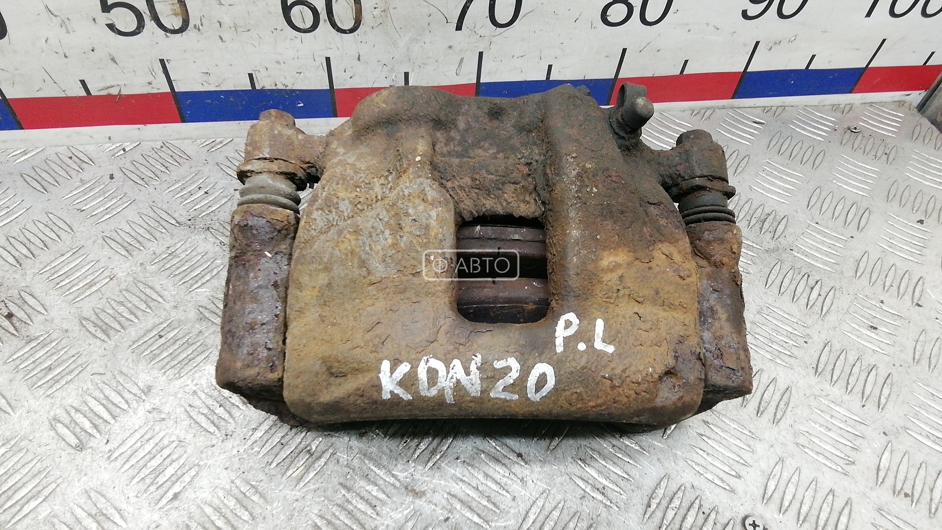 Суппорт тормозной передний левый