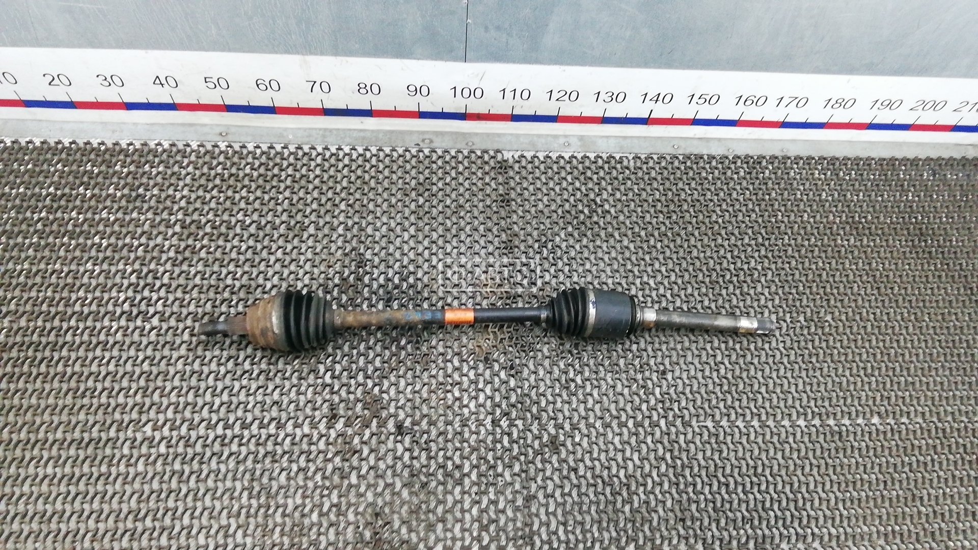 Привод передний правый