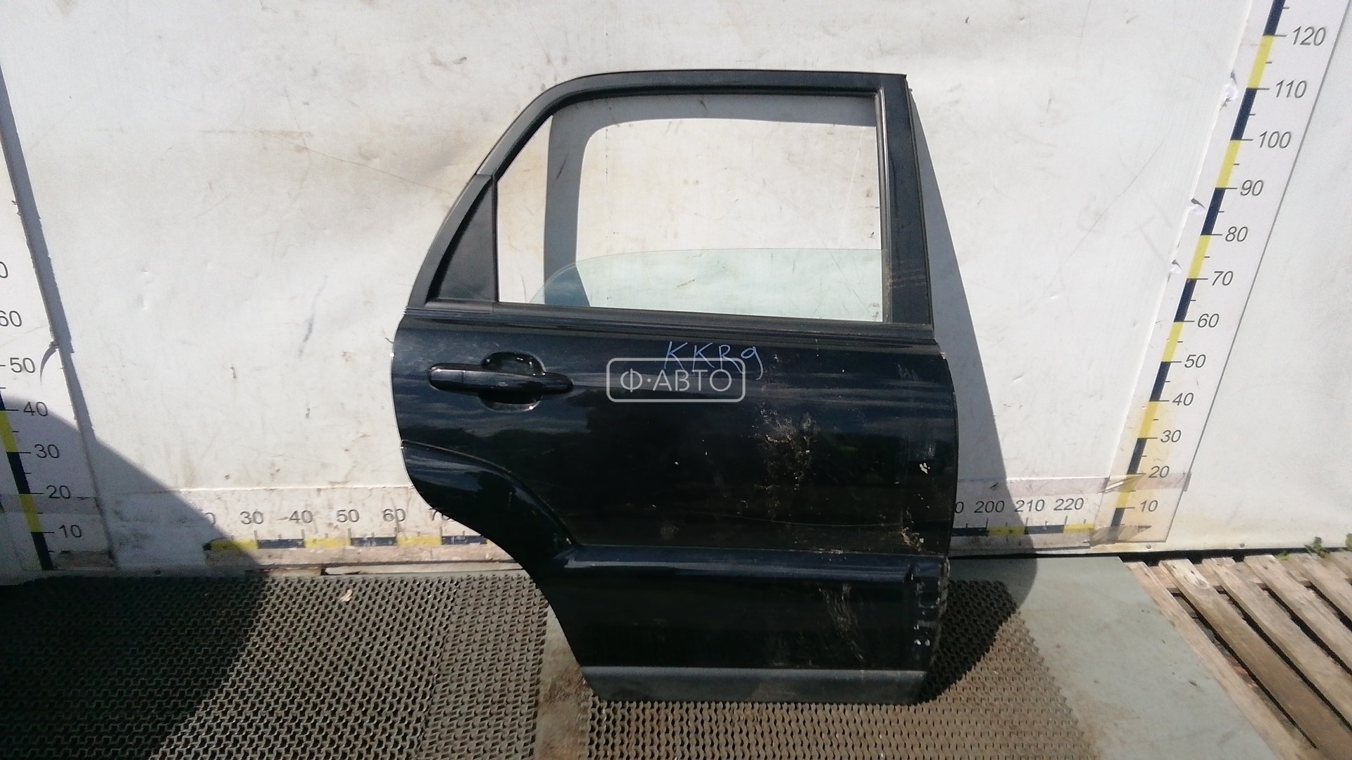 Дверь задняя правая