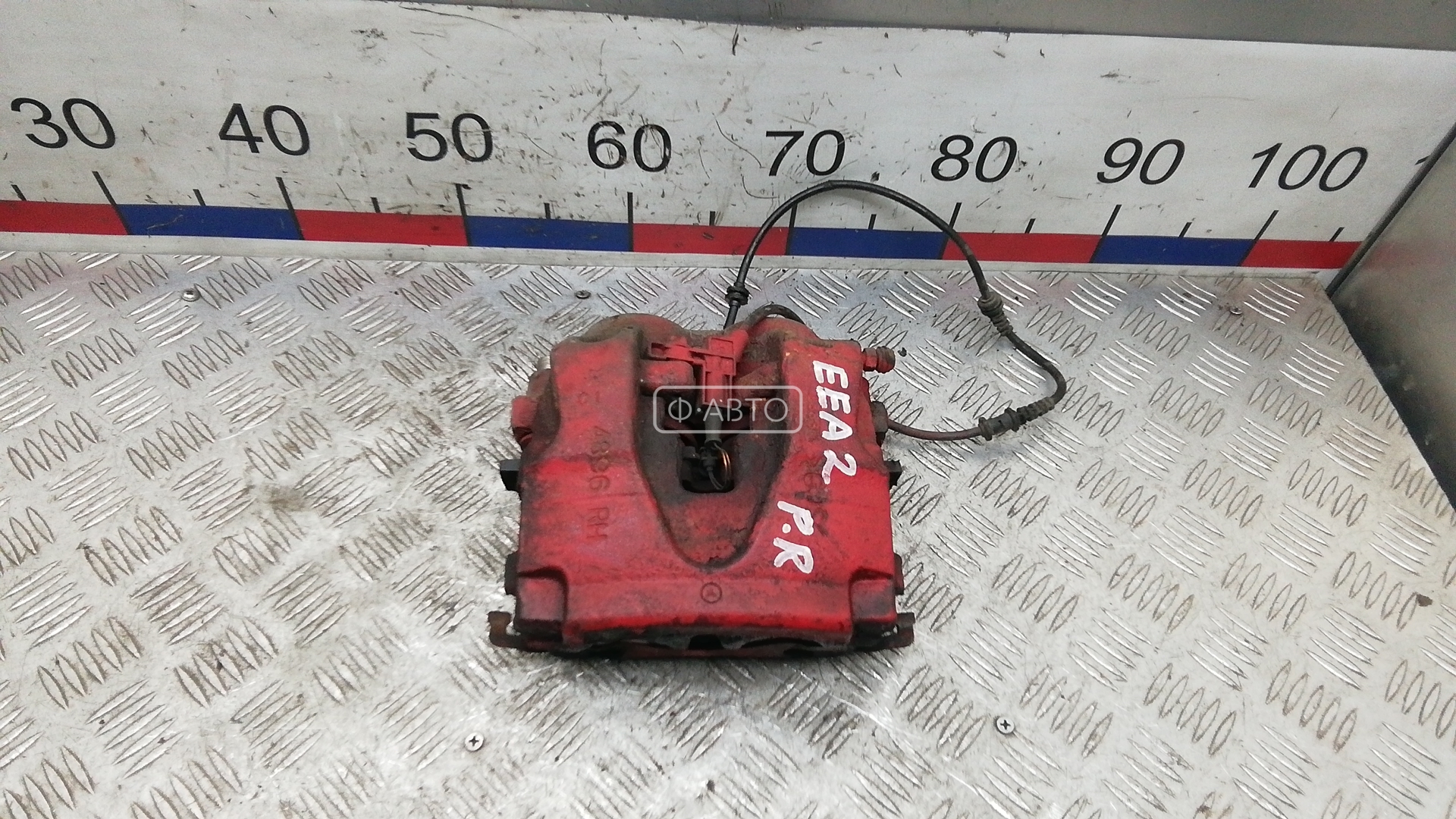 Суппорт тормозной передний правый