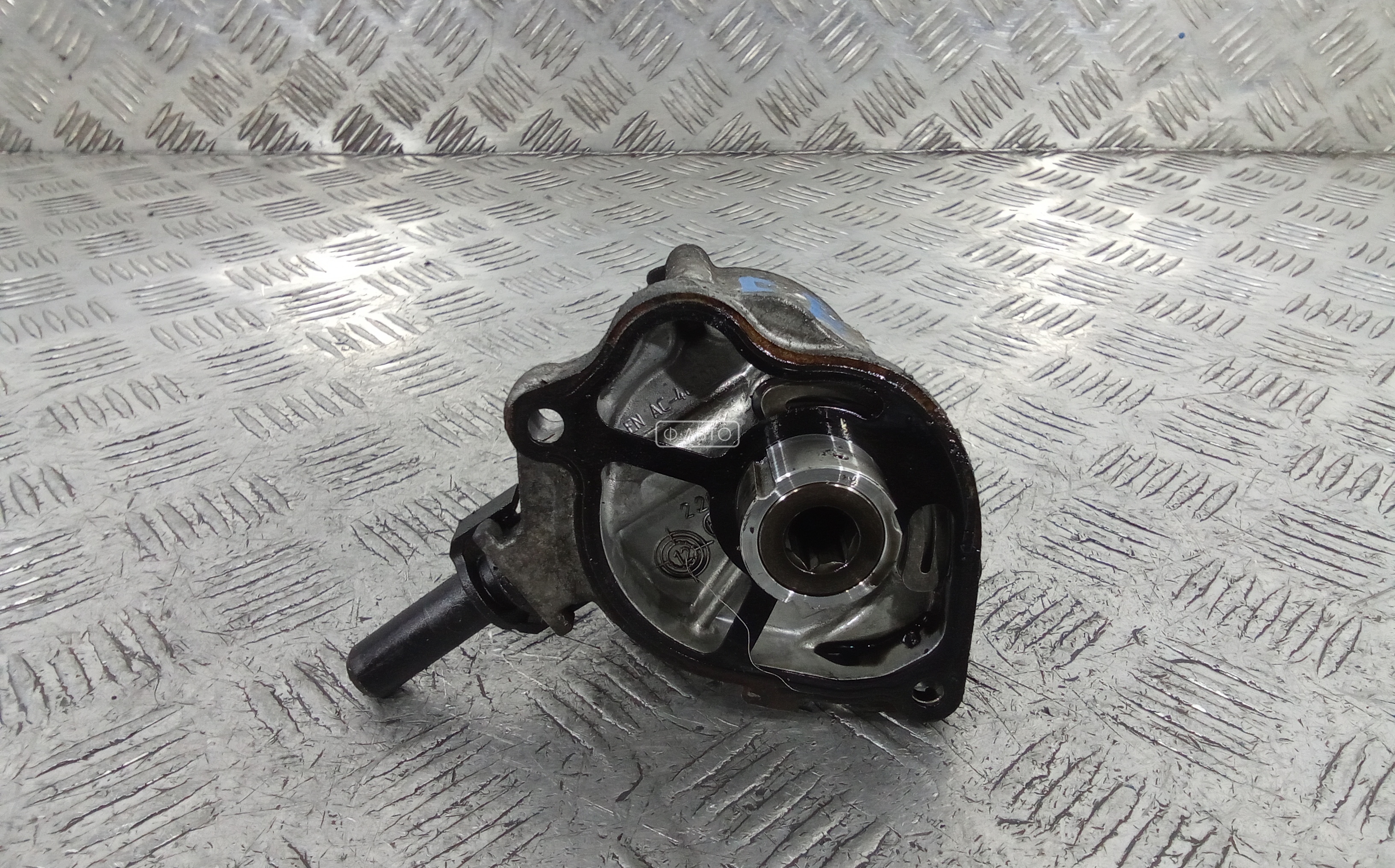 Насос вакуумный