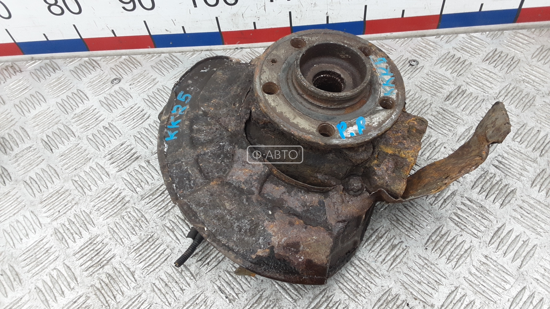 Ступица передняя правая