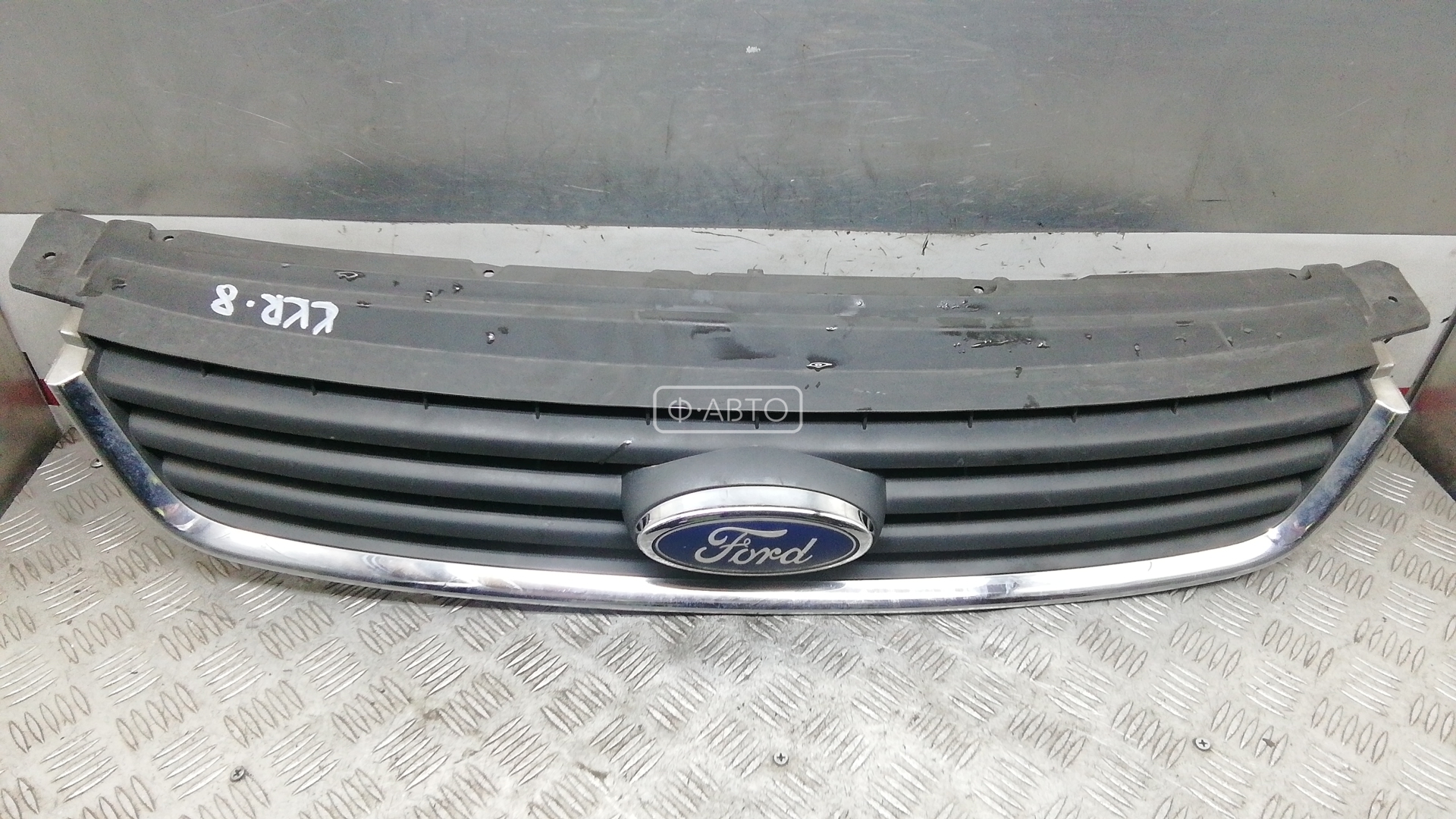 Решетка радиатора