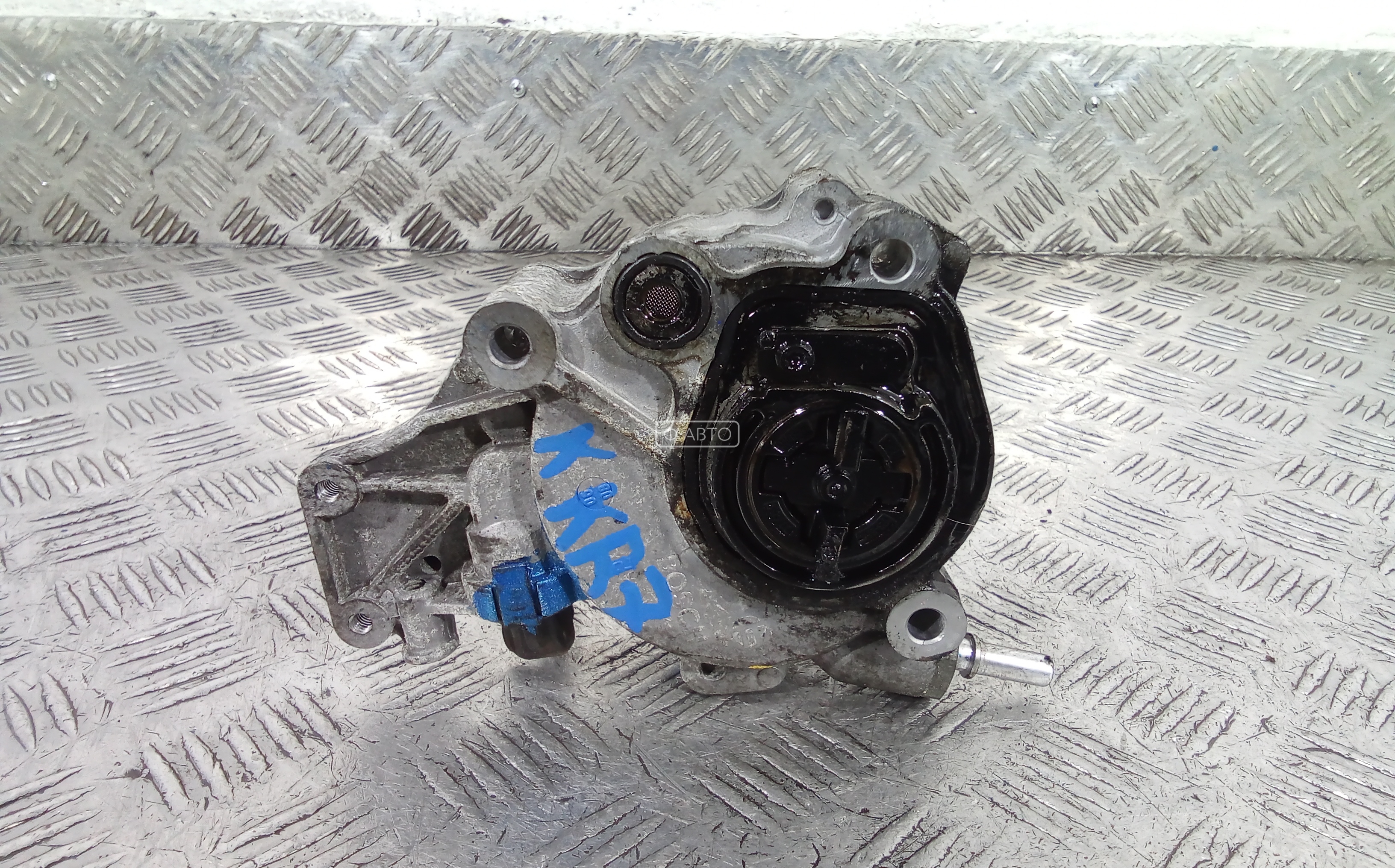 Насос вакуумный