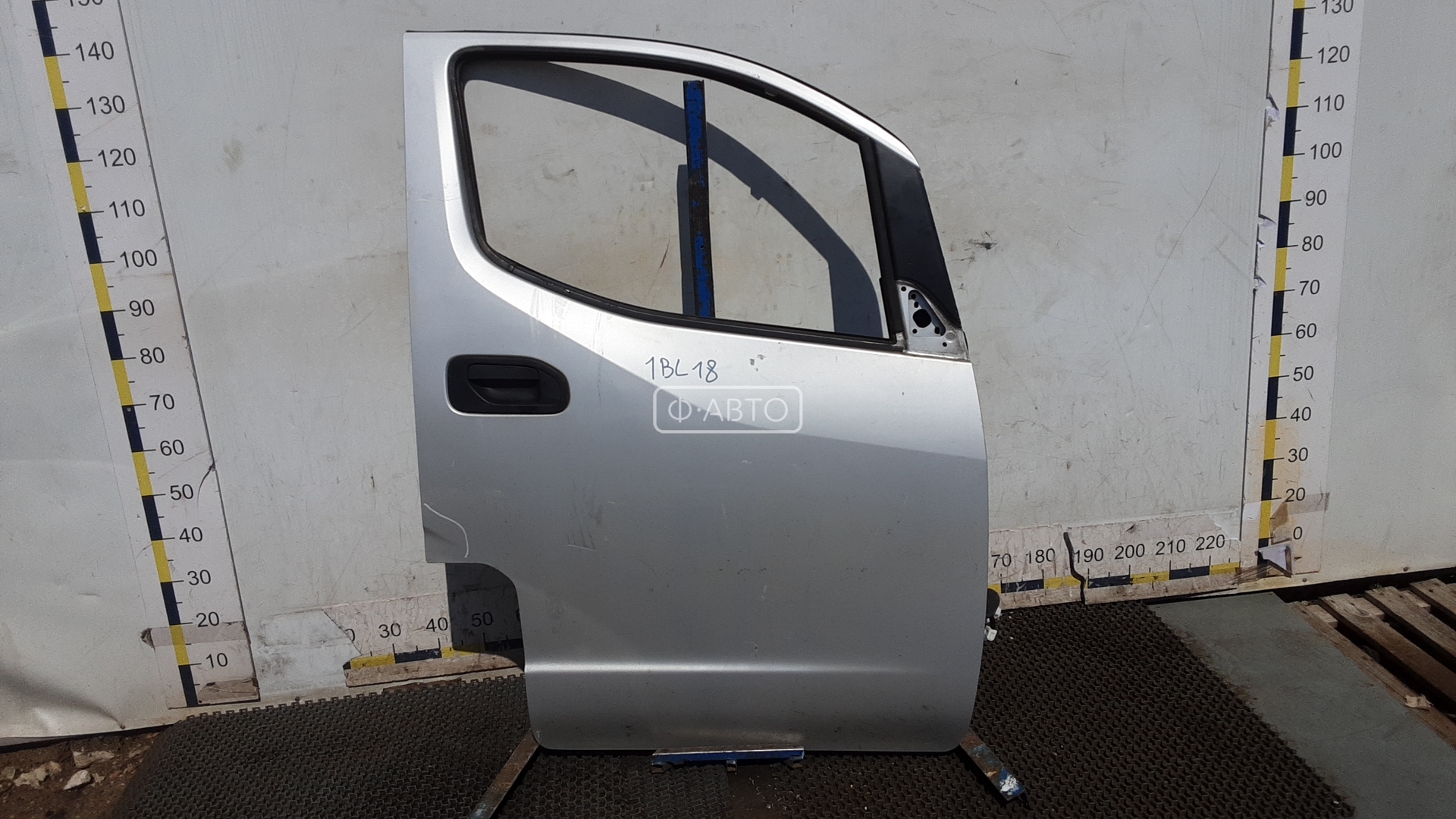 Дверь передняя правая