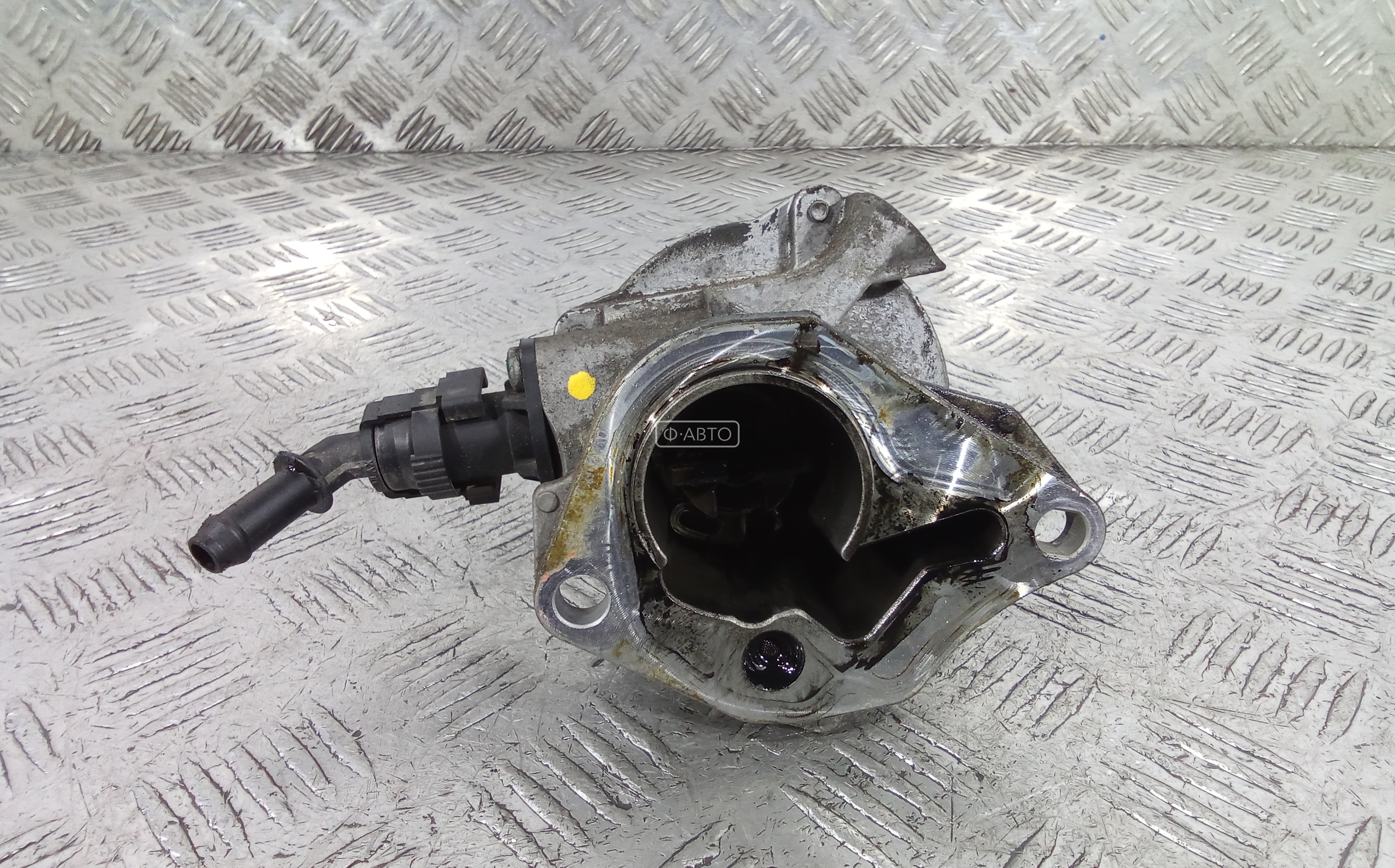 Насос вакуумный