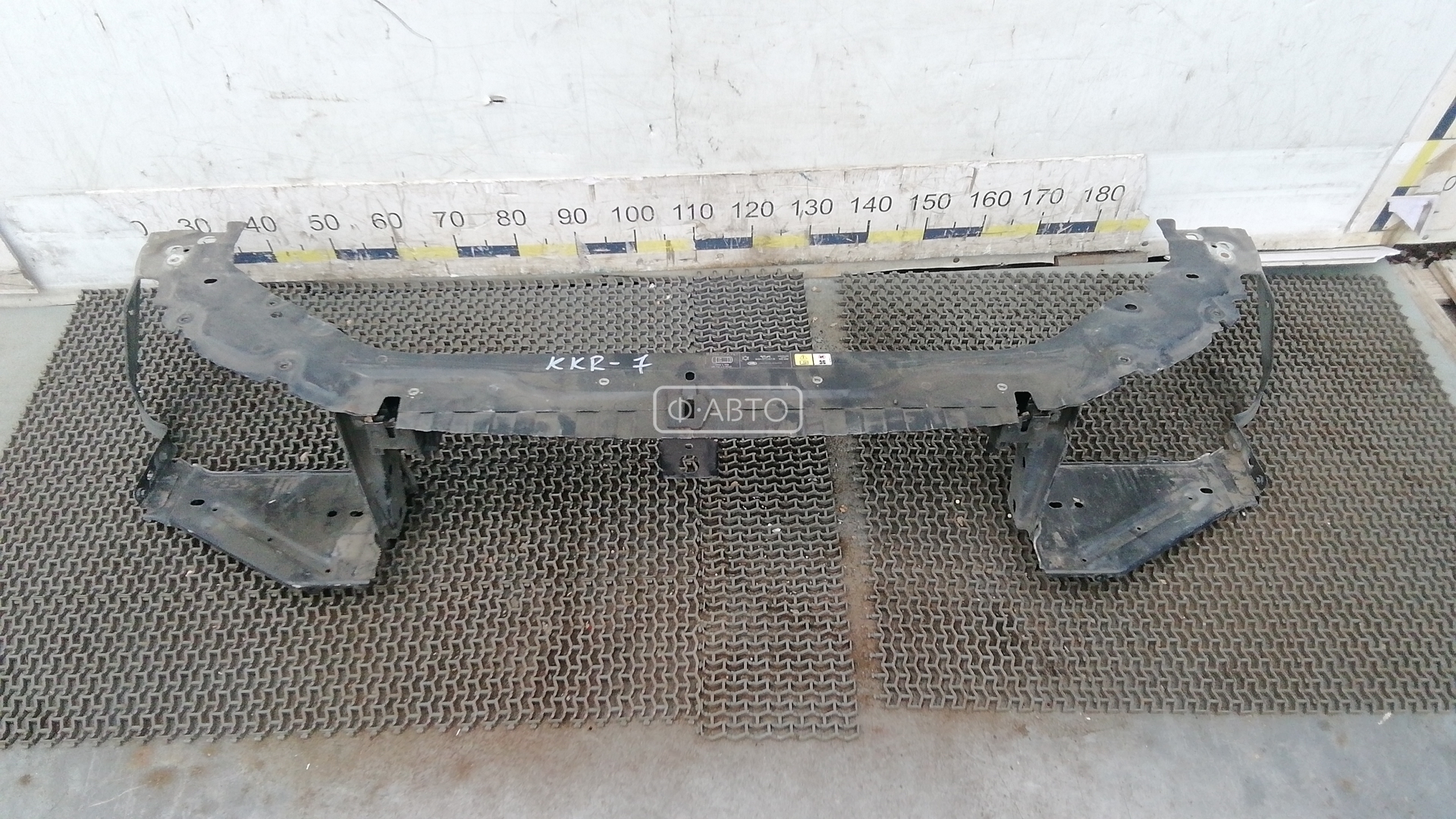 Передняя панель крепления облицовки (телевизор)