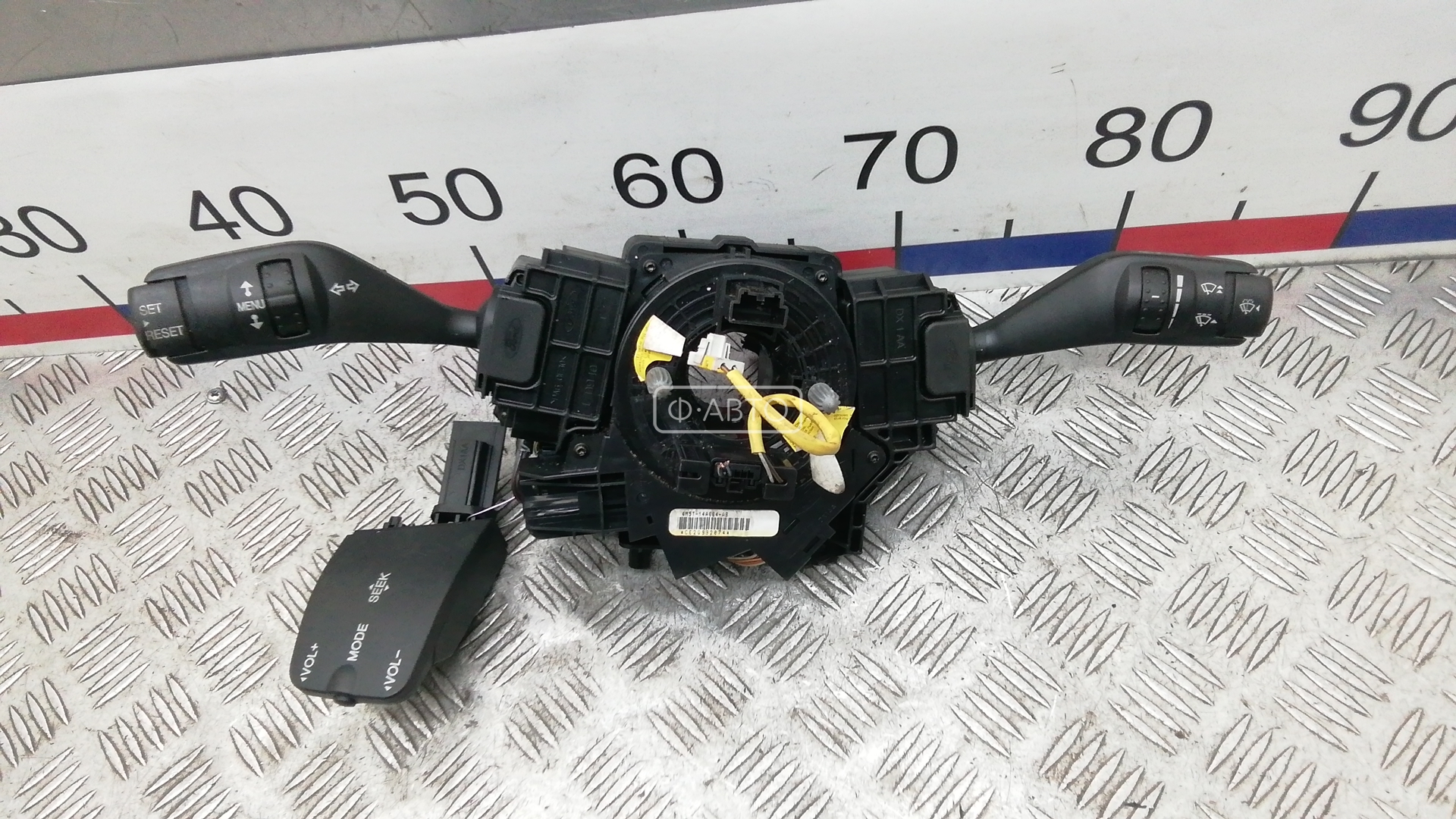 Переключатель поворотов и дворников (стрекоза)