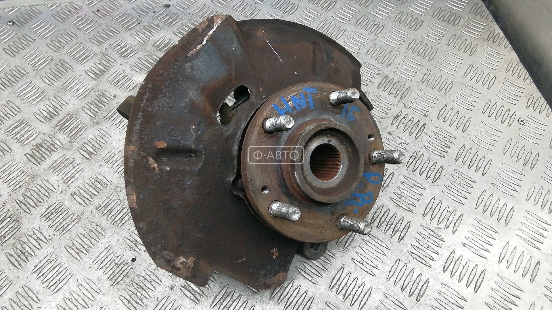 Ступица передняя правая