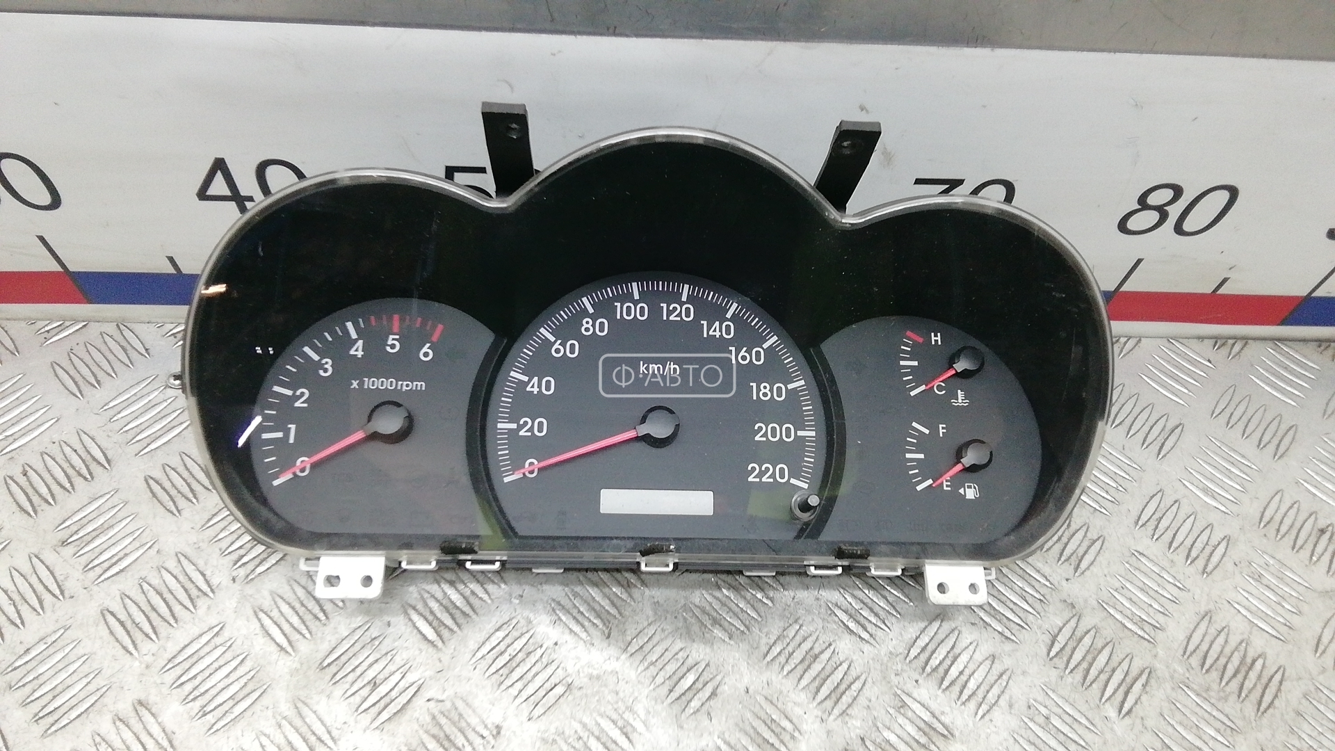 Щиток приборов