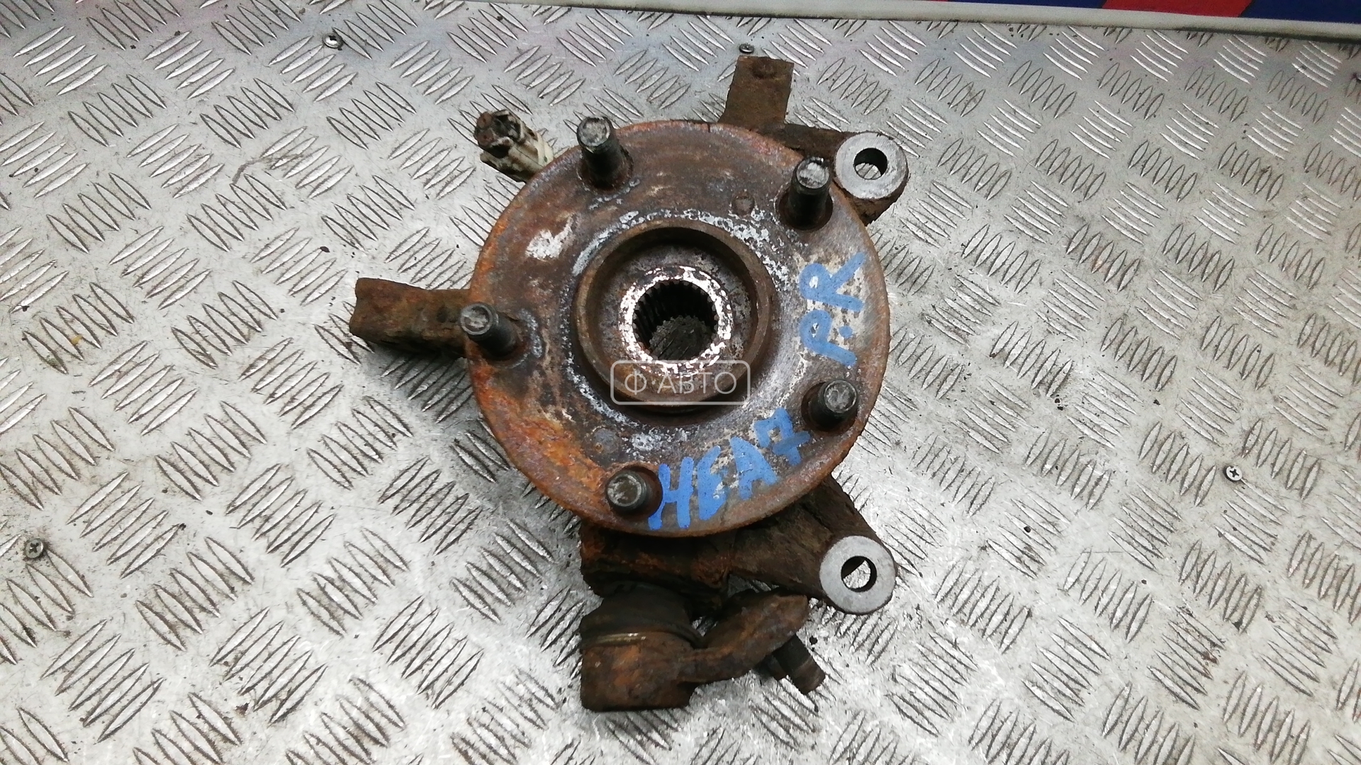 Ступица передняя правая