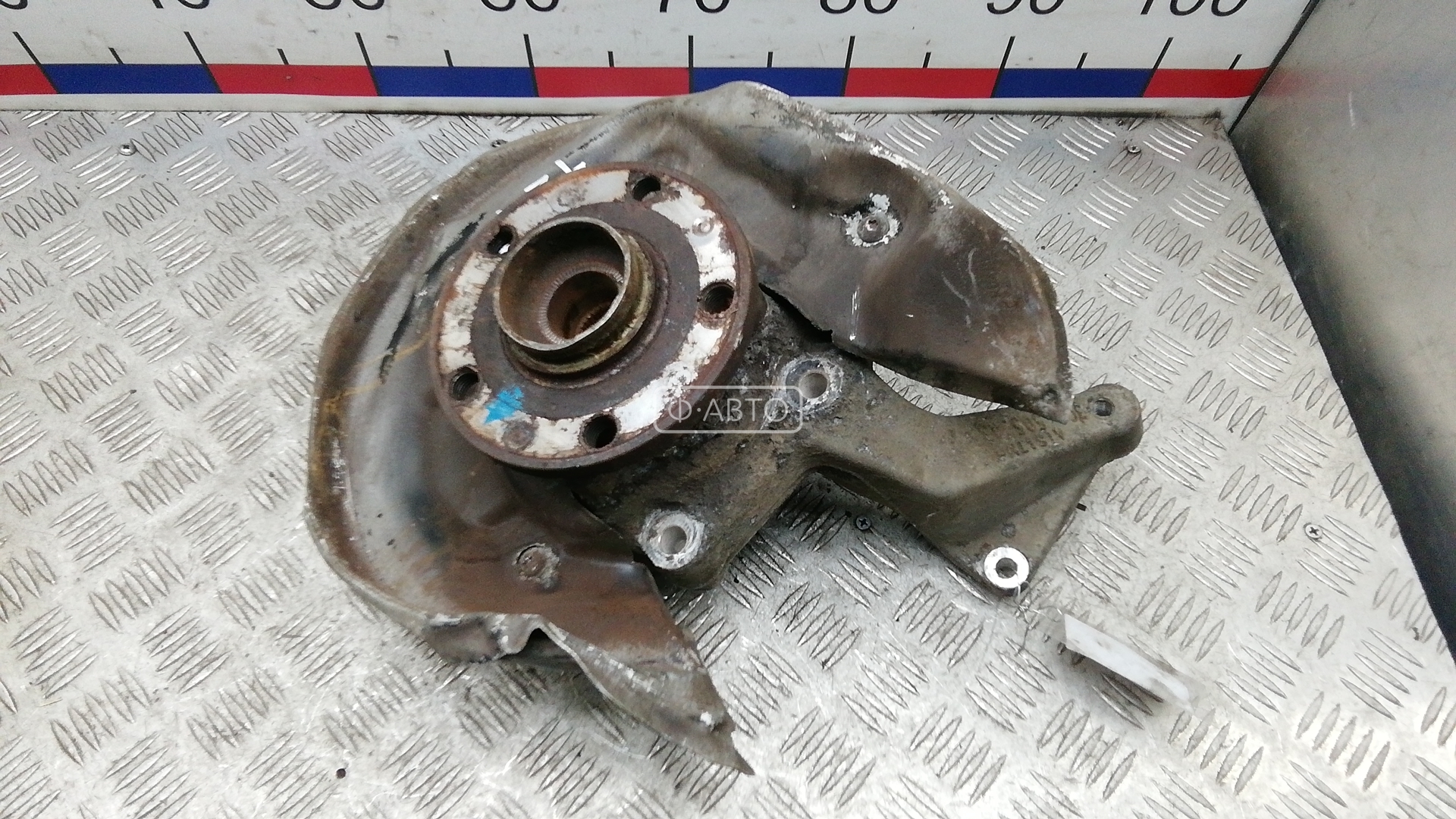 Ступица задняя левая