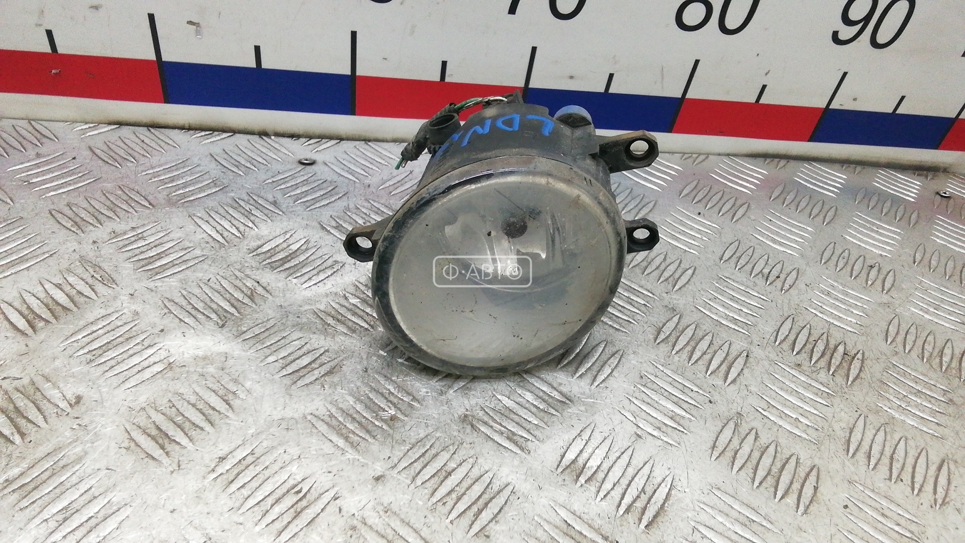 Фара галогенная правая передняя