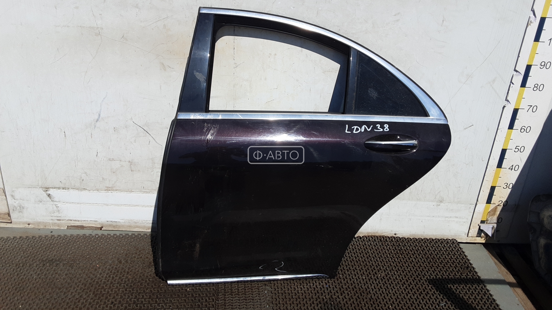 Дверь задняя левая