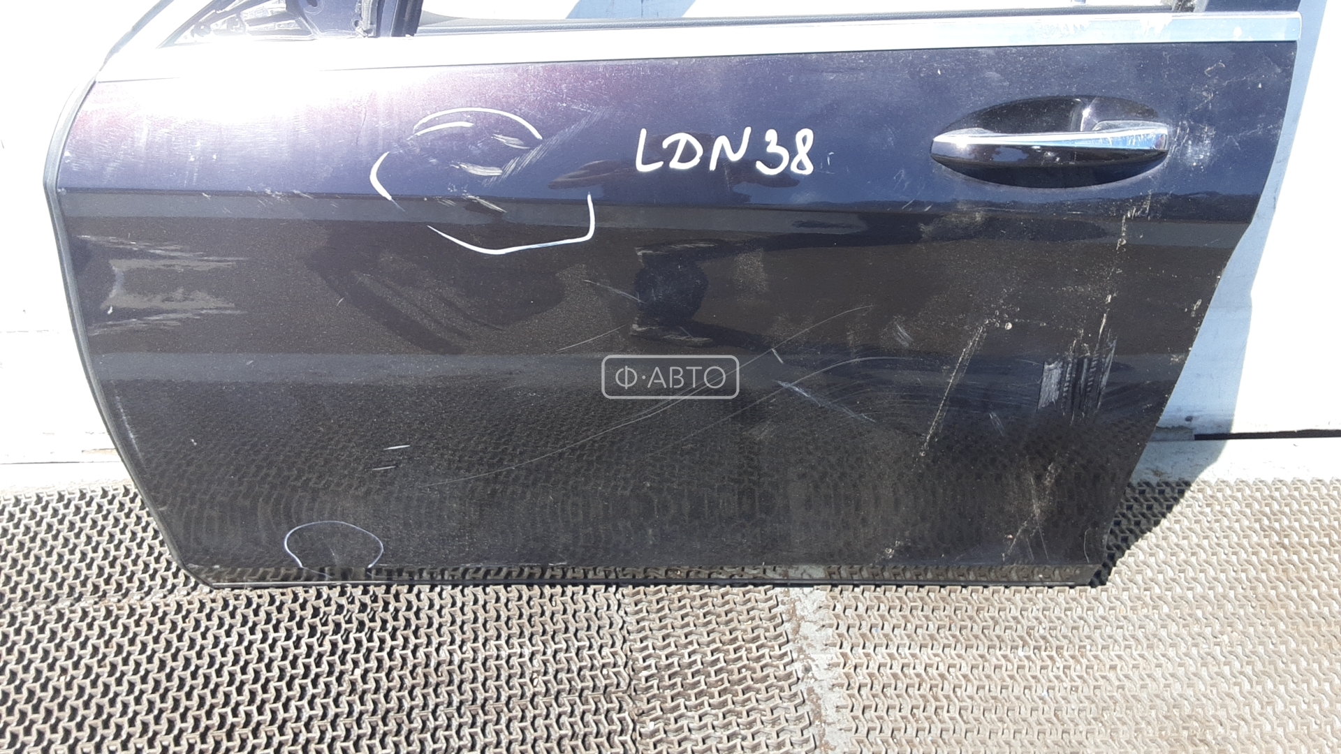 Дверь передняя левая