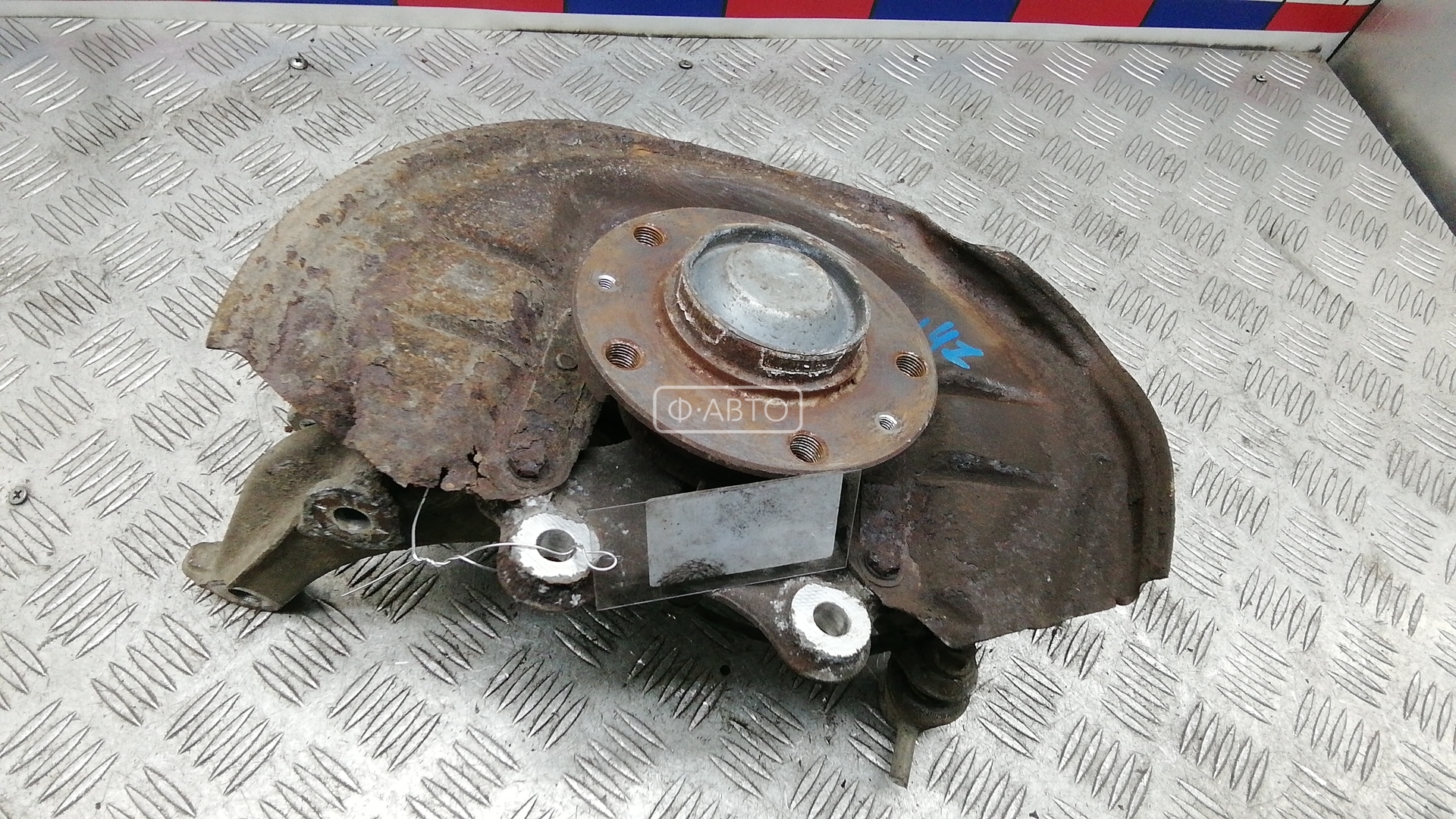 Ступица задняя левая