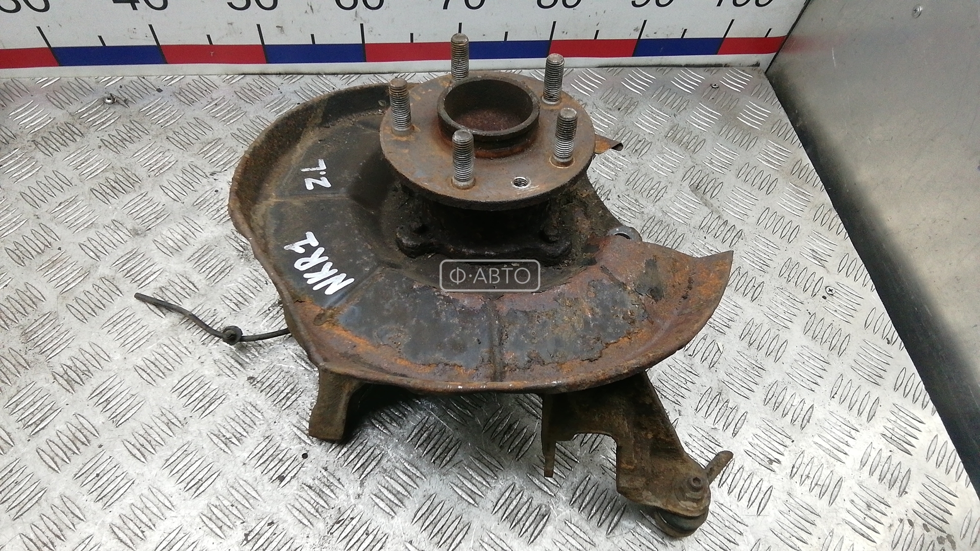 Ступица задняя левая