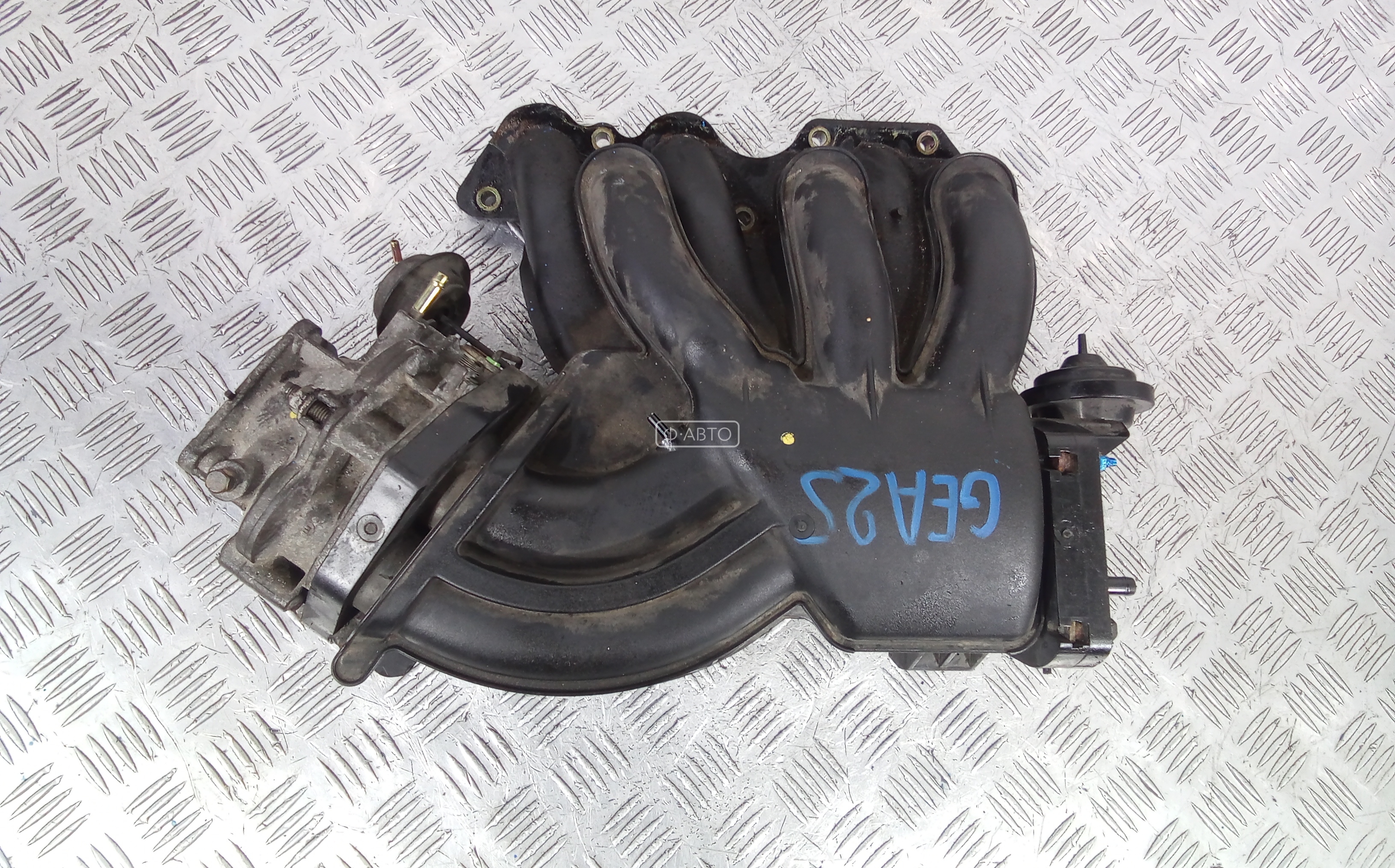 Впускной коллектор бензиновый