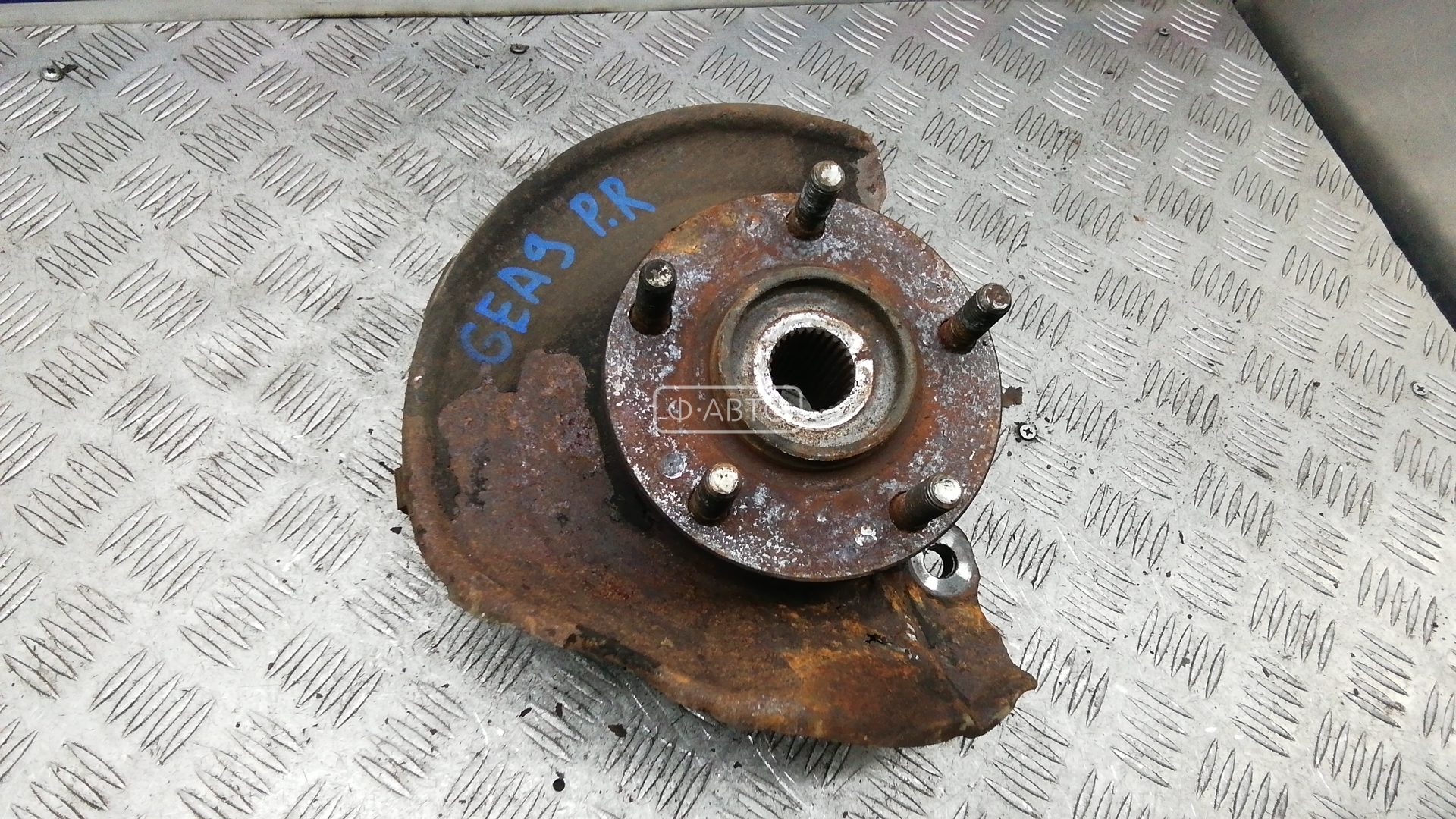 Ступица передняя правая