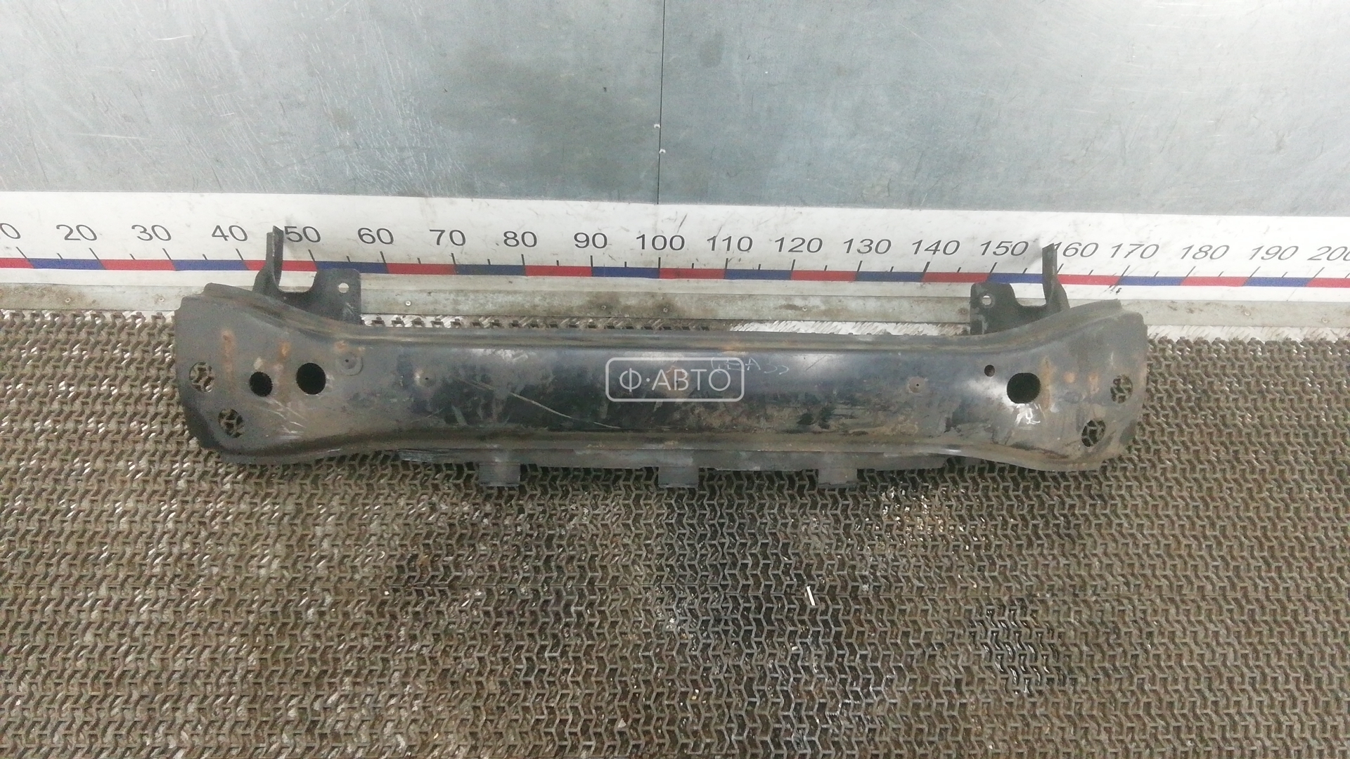 Усилитель бампера задний