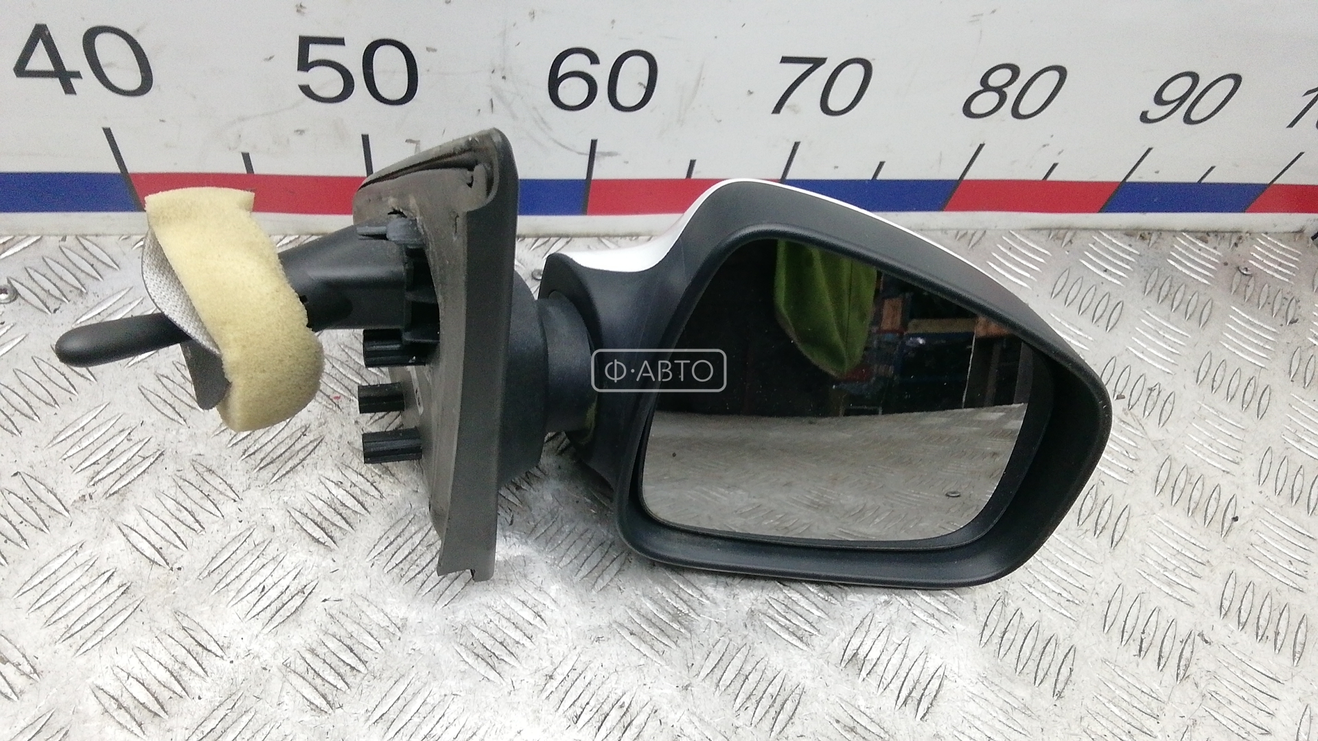 Зеркало наружное правое