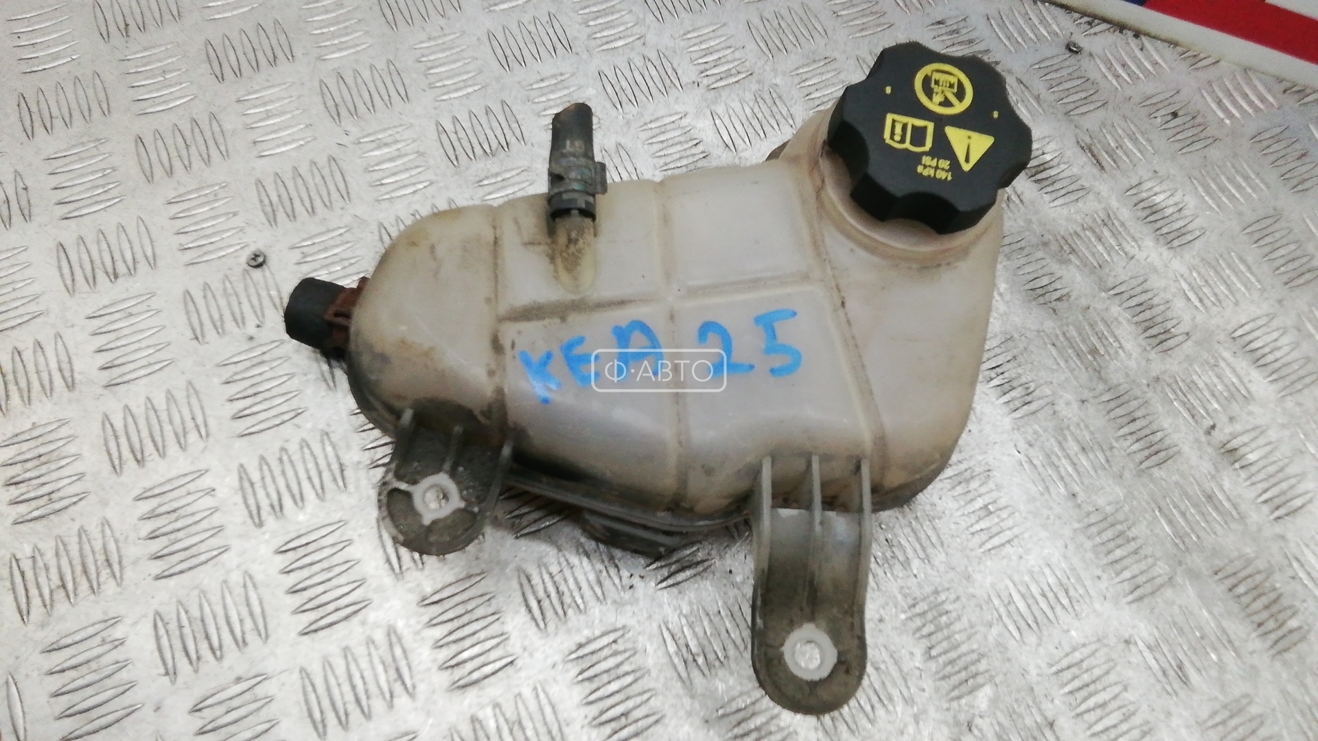 Бачок расширительный