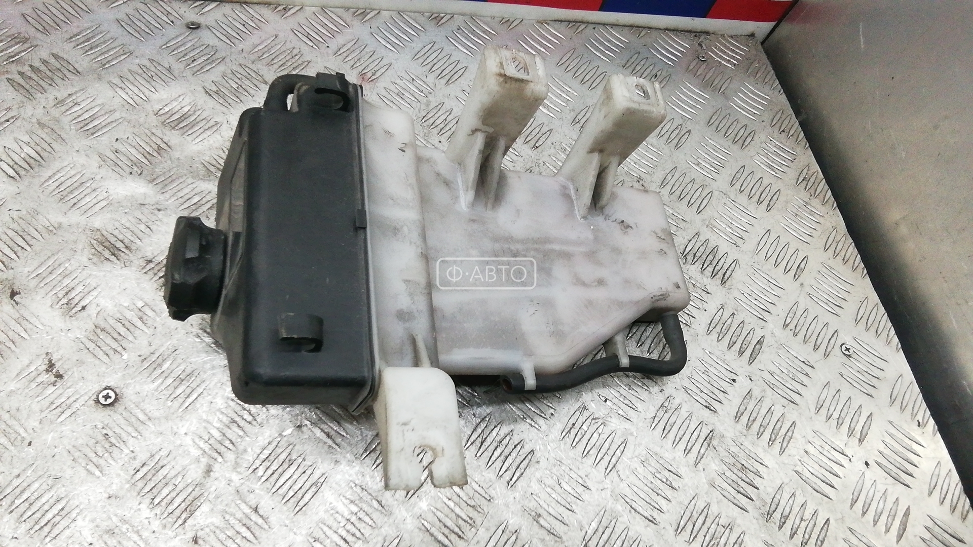 Бачок расширительный