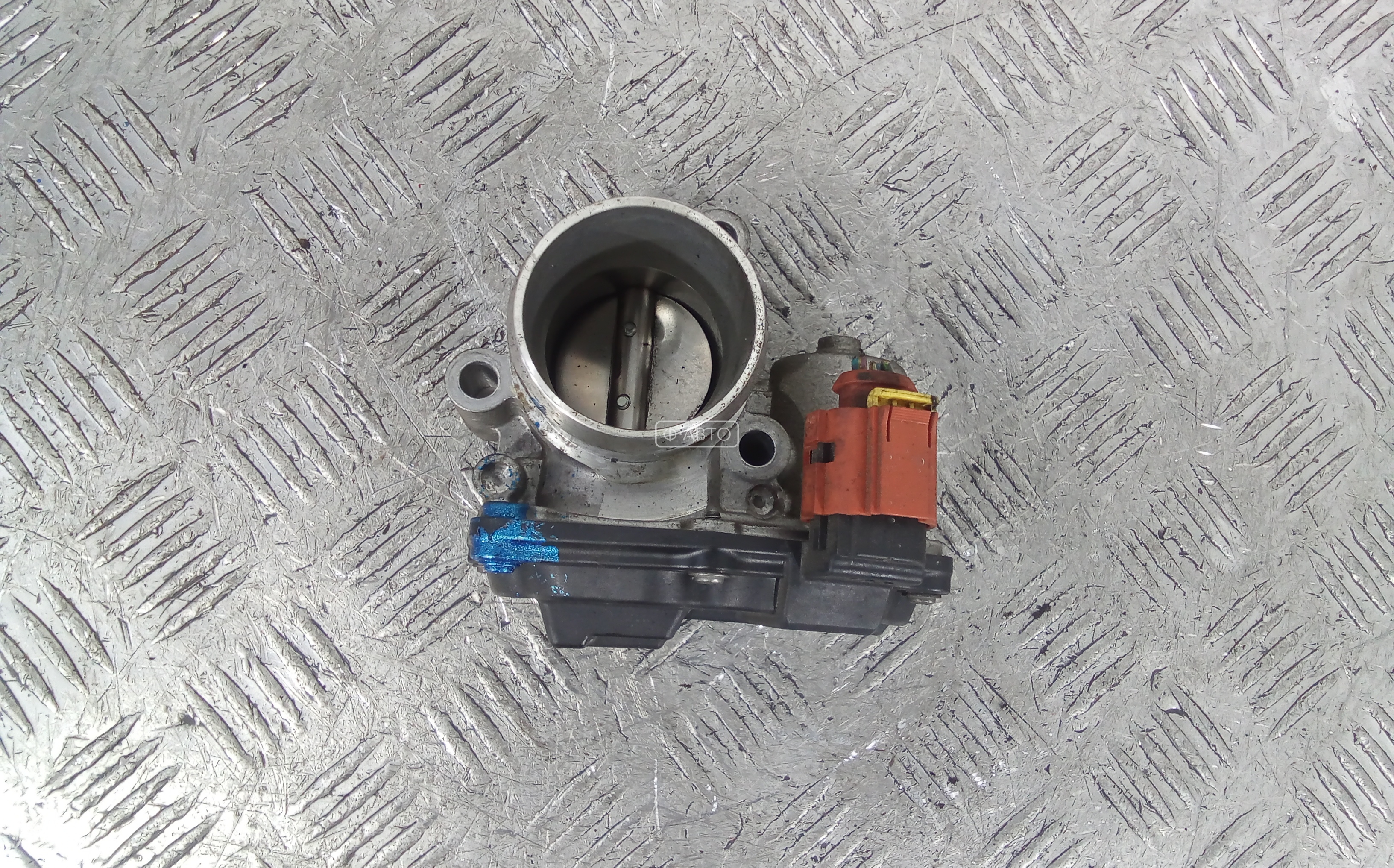 Дроссельная заслонка бензиновая