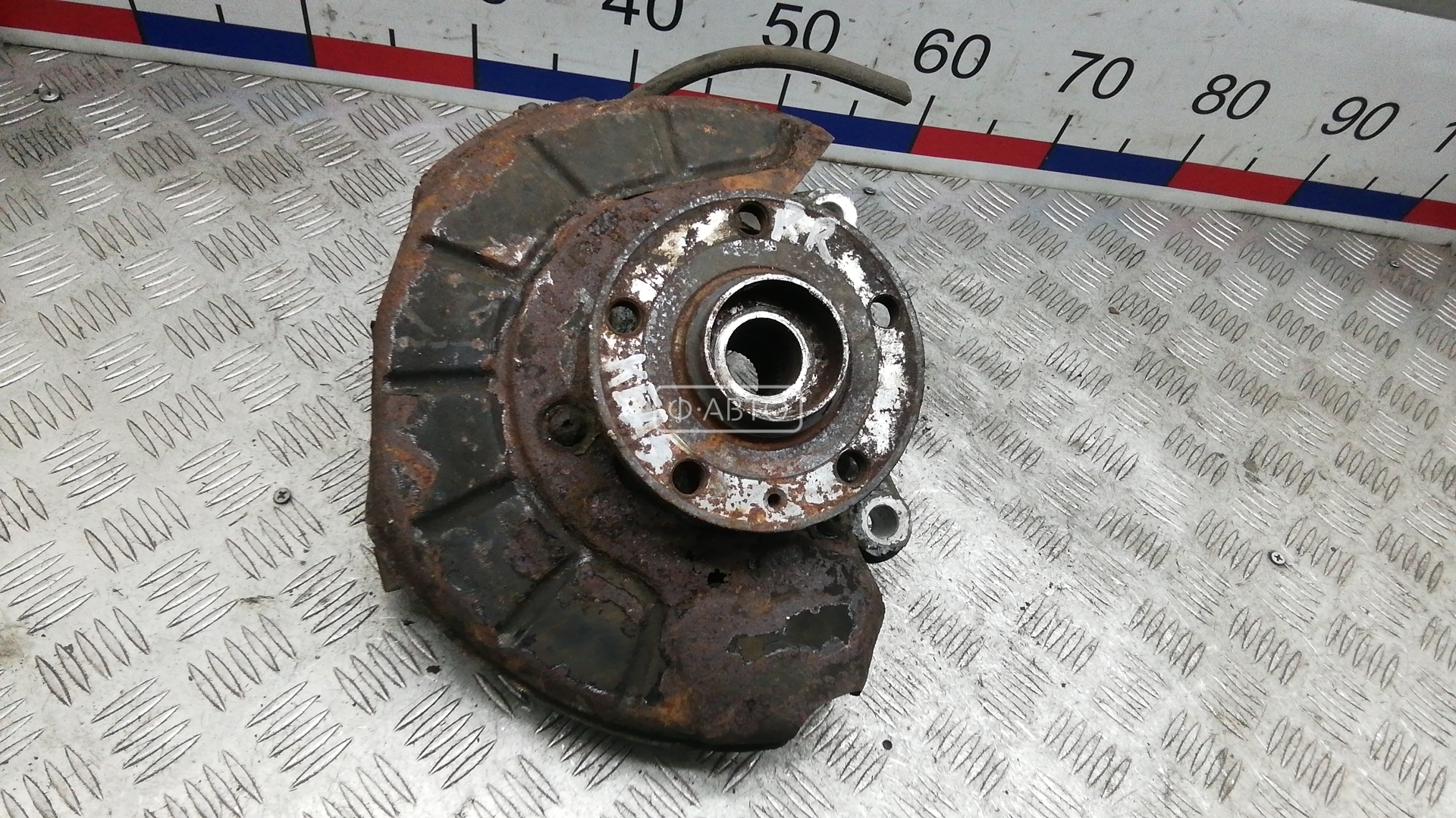 Ступица передняя правая