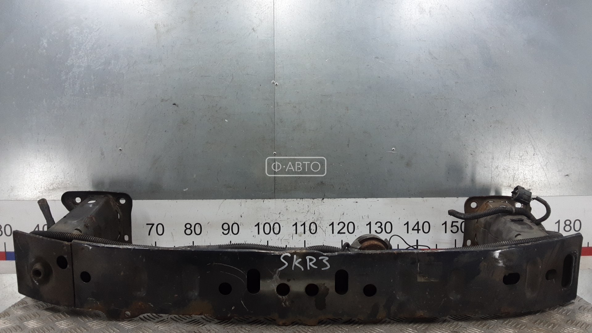 Усилитель бампера передний (кронштейн)