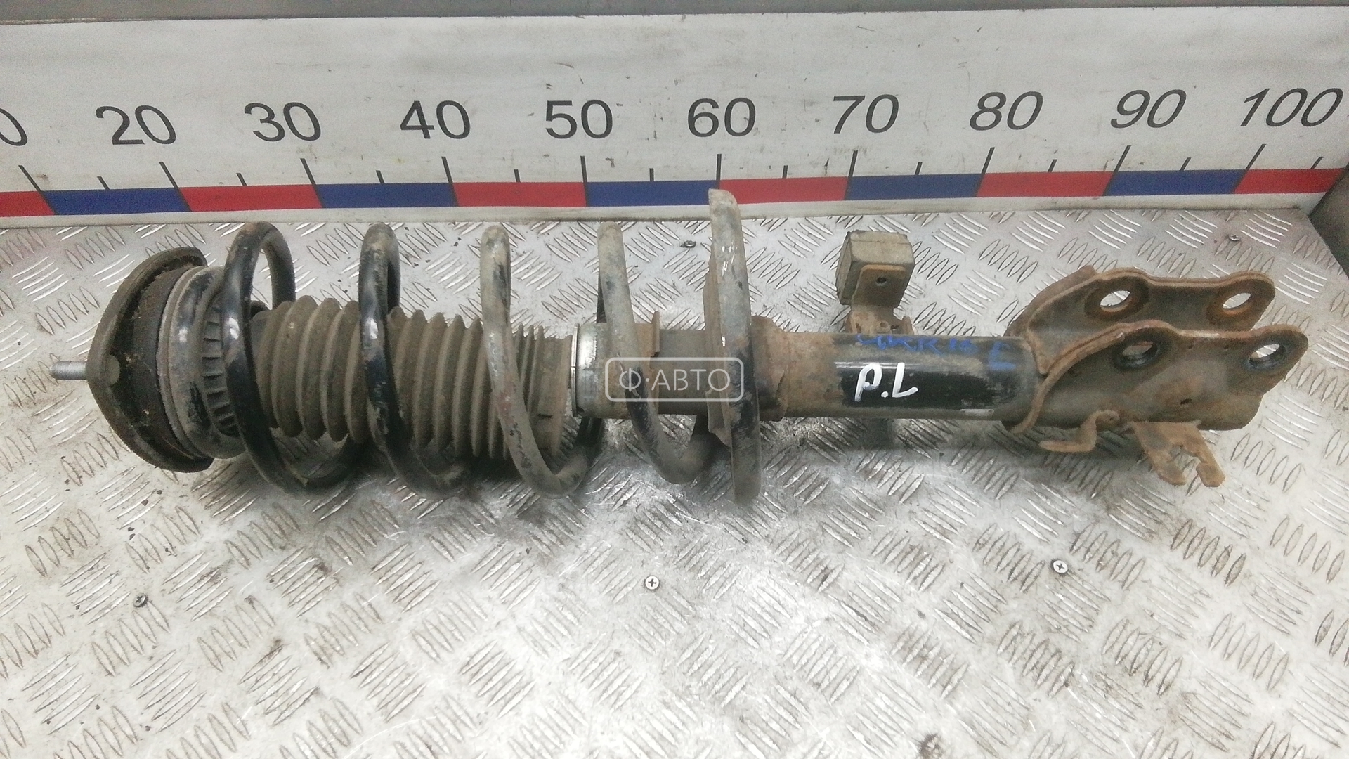 Стойка передняя левая