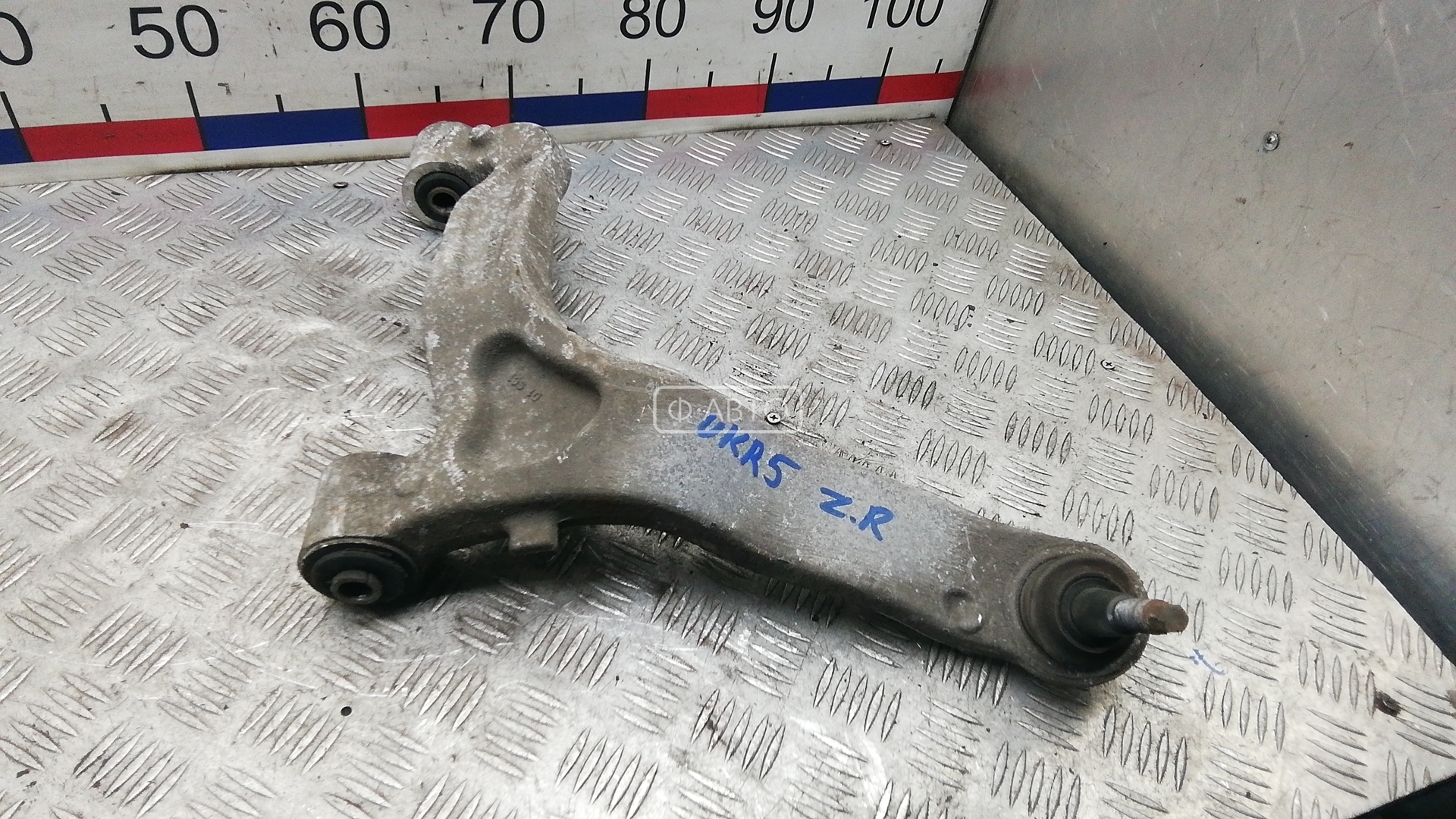 Рычаг задний