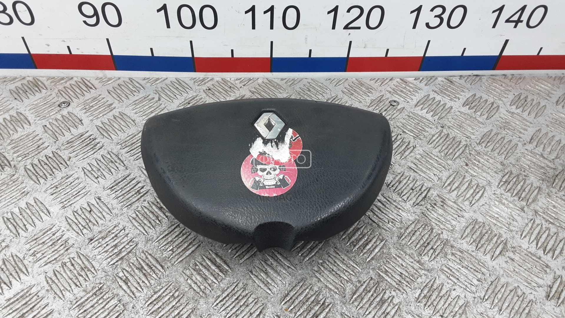 Подушка безопасности водителя